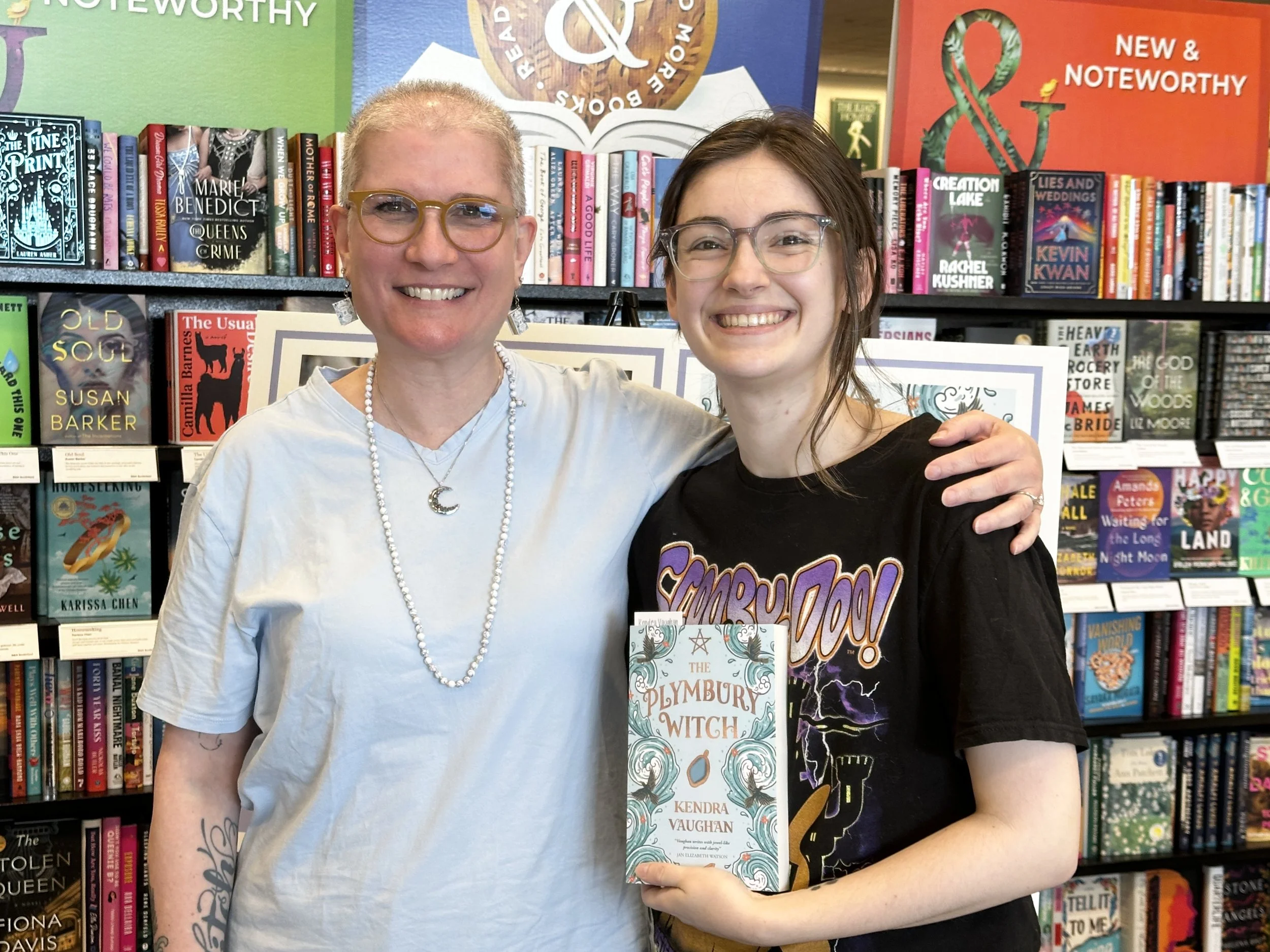 Kendra_vaughan_author_barnes_and_noble_smithfield_May26_01.jpg