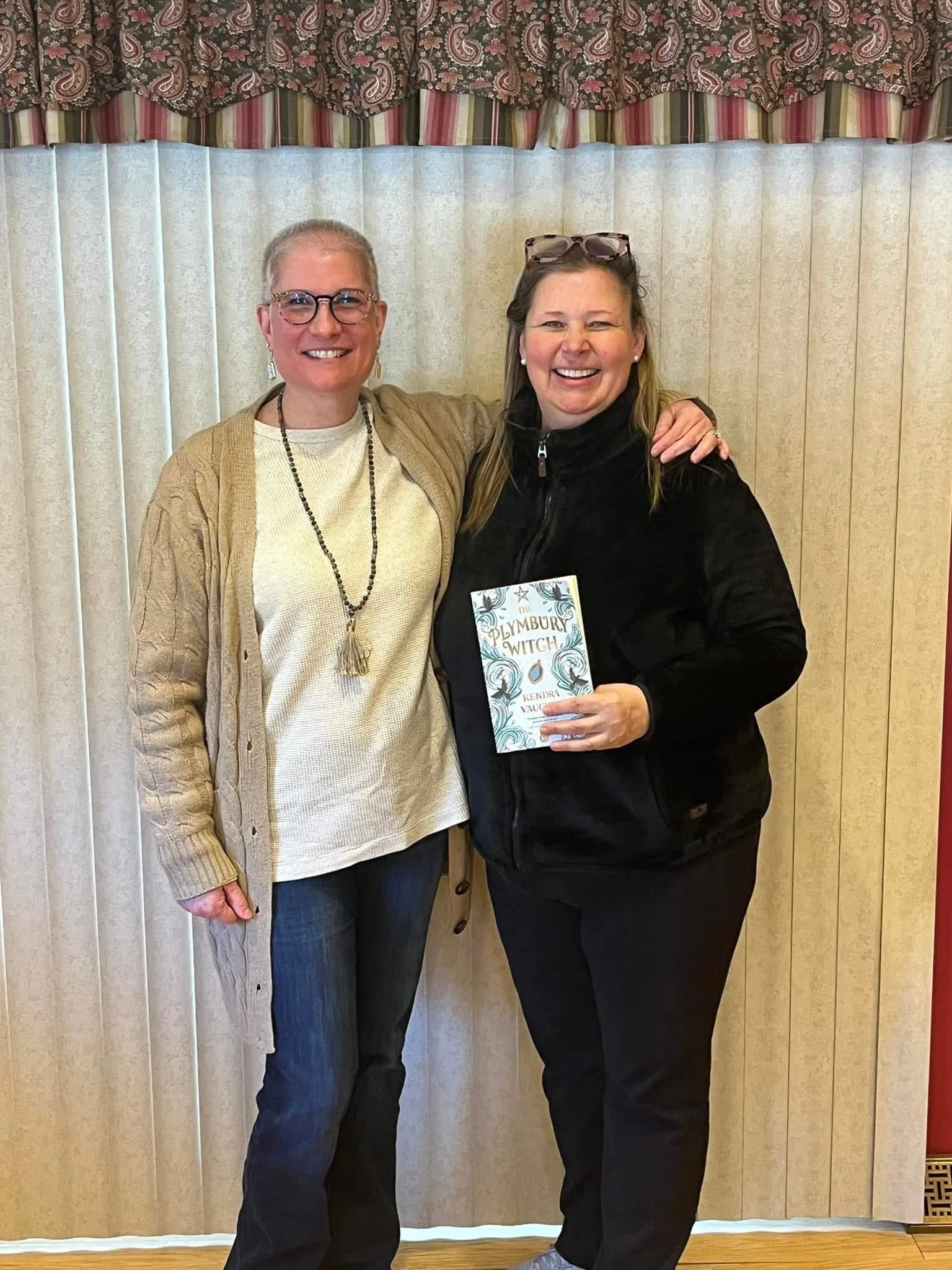Author_kendra_vaughan_lit_ladies_bookclub_05.JPG