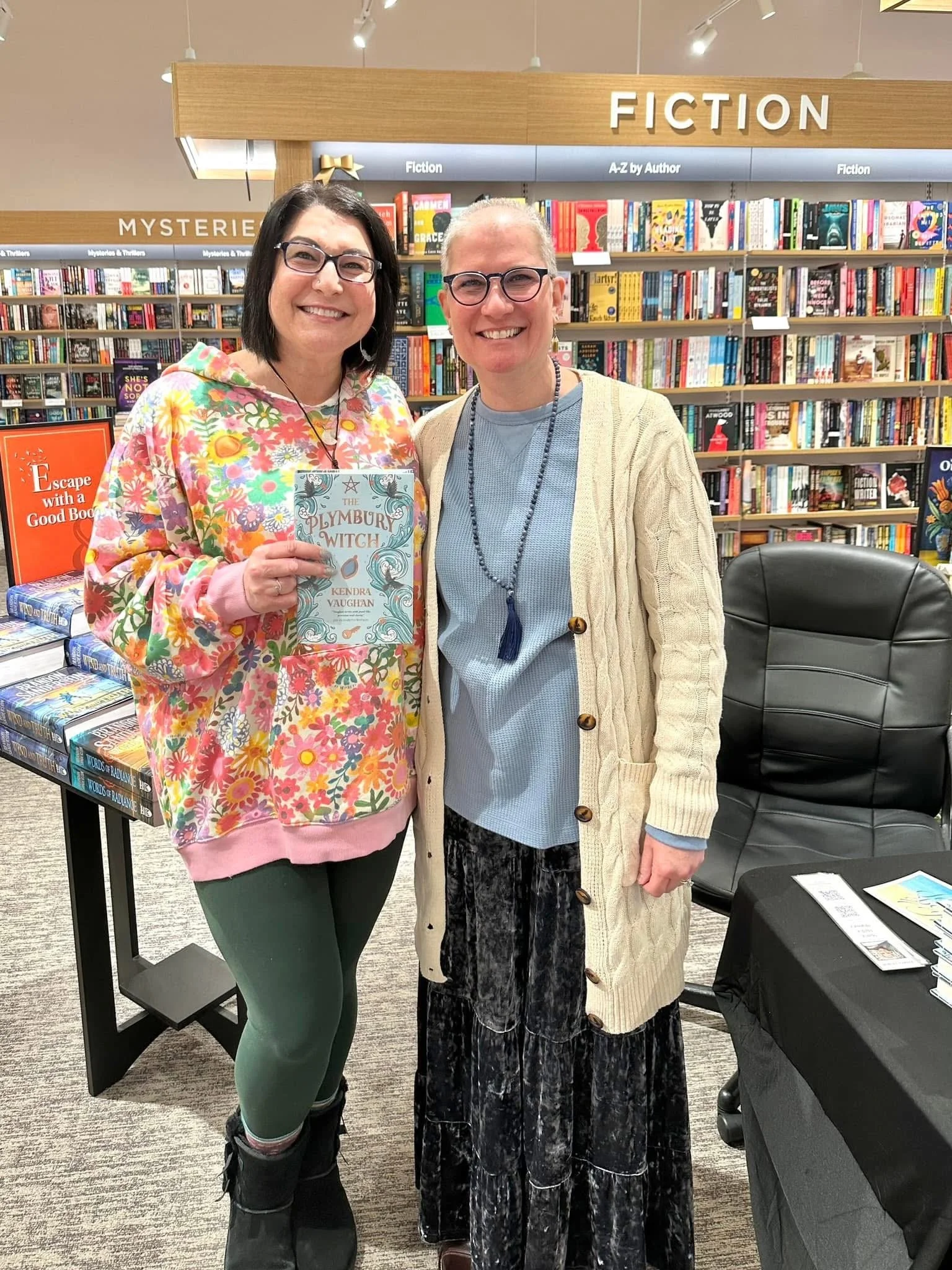 Kendra_vaughan_author_barnes_and_noble_wareham_11.JPG