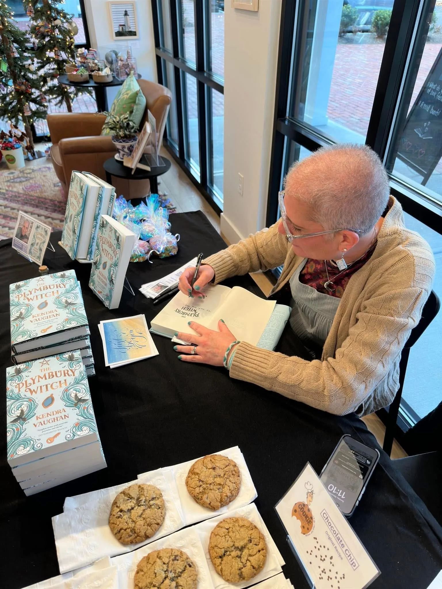 Kendra_vaughan_author_book_love_signing_07.JPG
