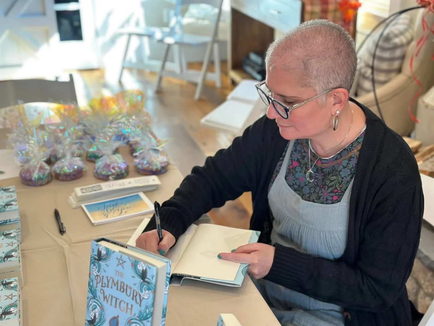 Kendra_vaughan_author_redbrook_signing_07.JPG