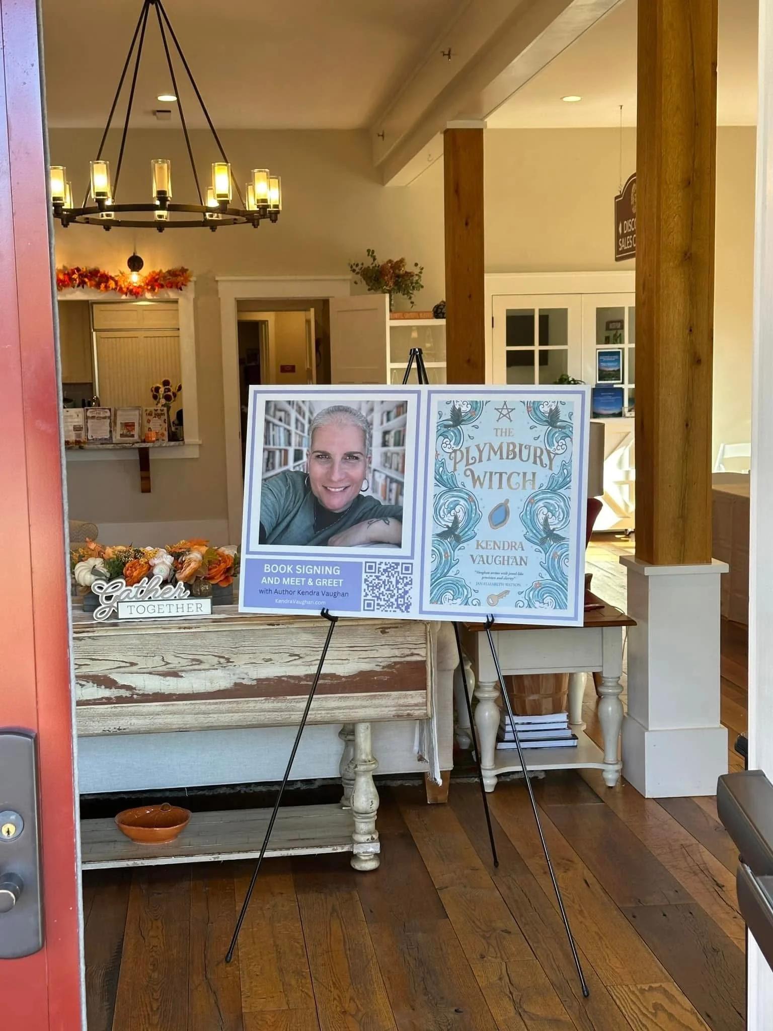 Kendra_vaughan_author_redbrook_signing_03.JPG