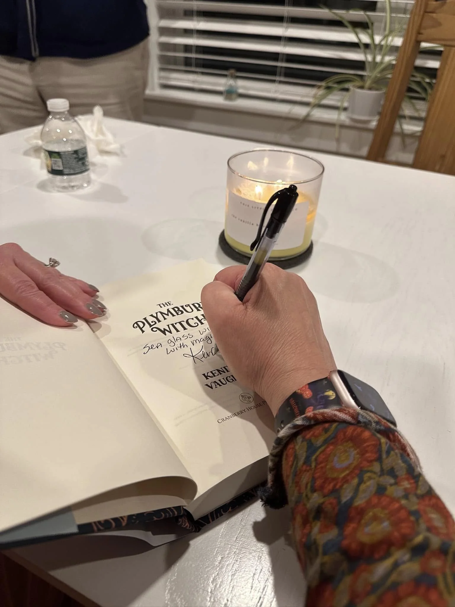 Kendra_vaughan_author_PW_Release_party_02.jpg