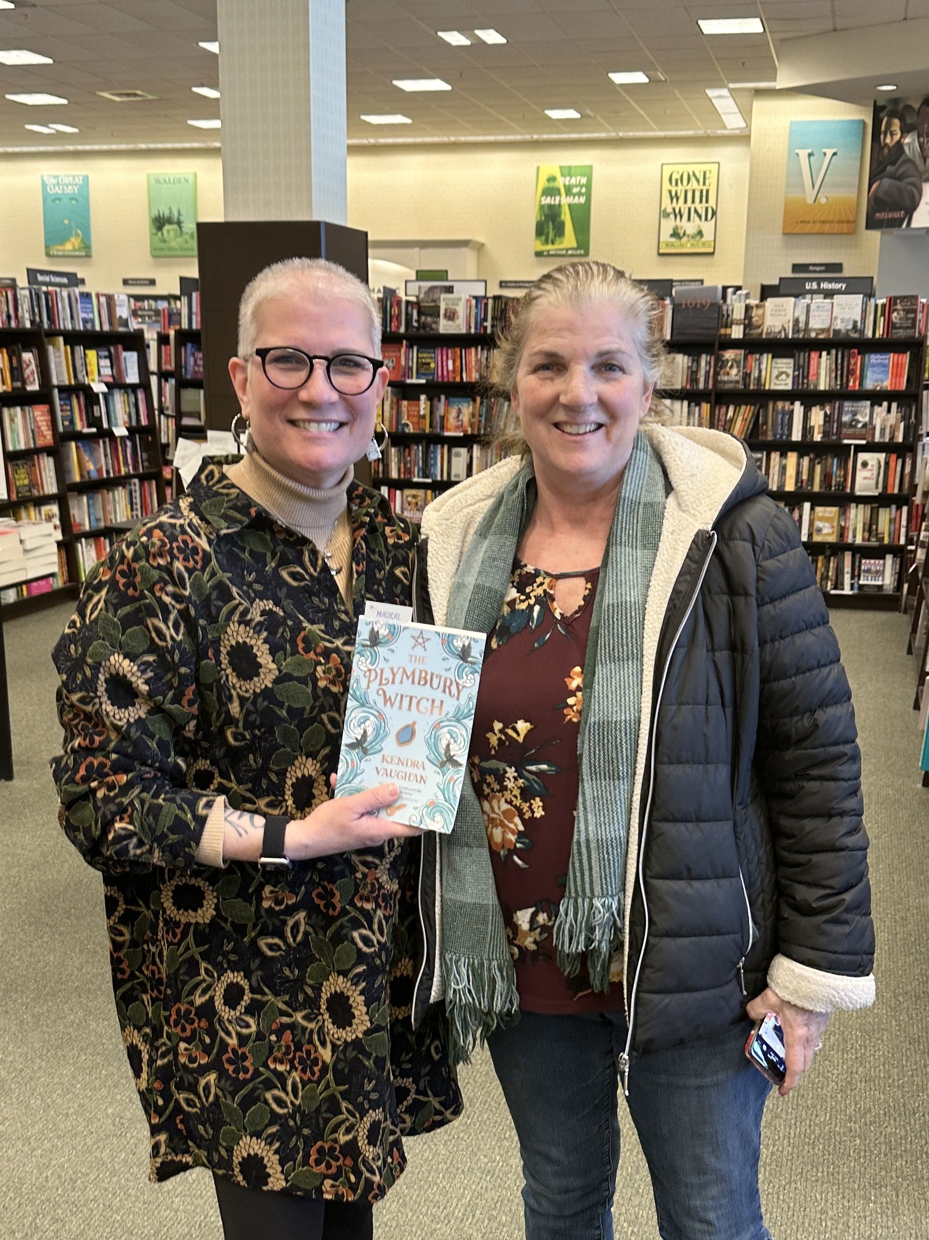 Kendra_vaughan_author_barnes_and_noble_hingham_feb2026_18.jpg