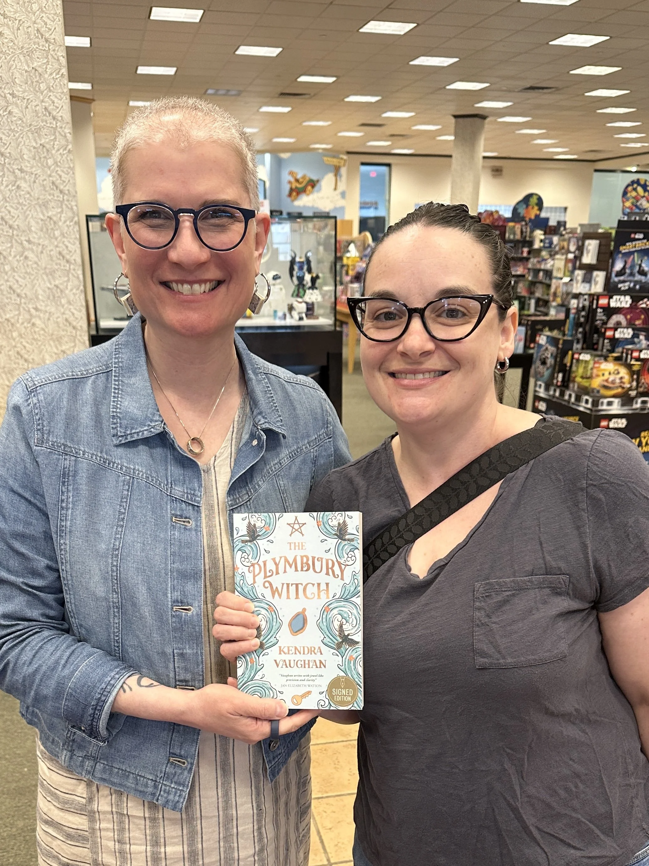 Kendra_vaughan_author_barnes_and_noble_walpole_may2026_04.jpg