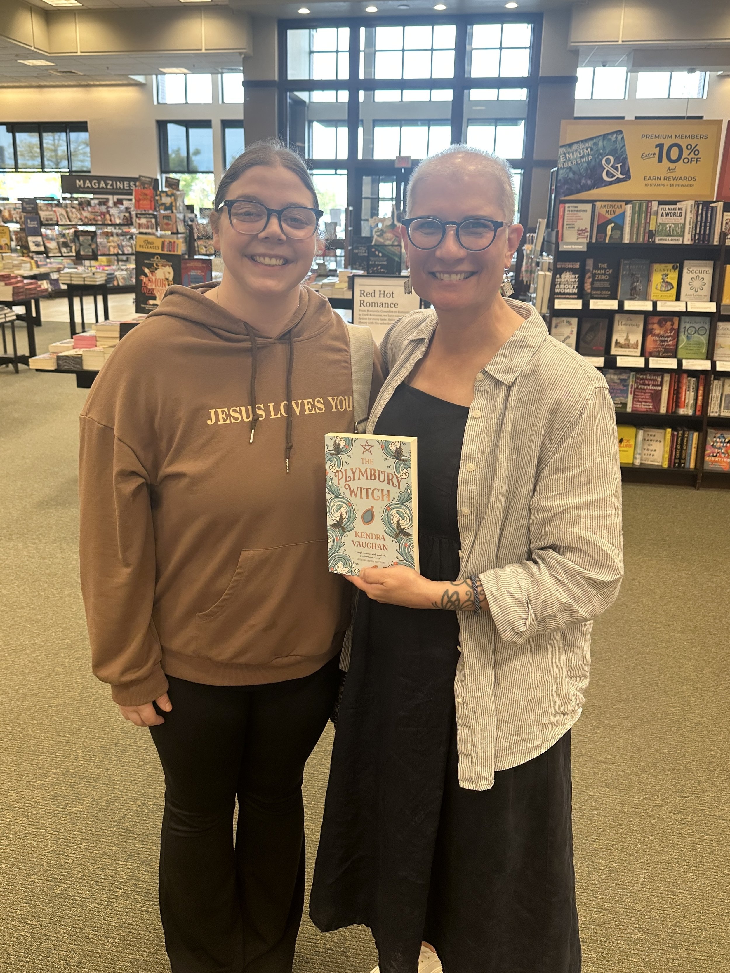 Kendra_vaughan_author_barnesandnoble_hingham_Sep2026_09.jpg