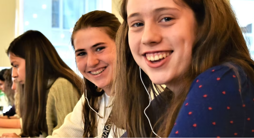 The Avenue (8th-12th) 