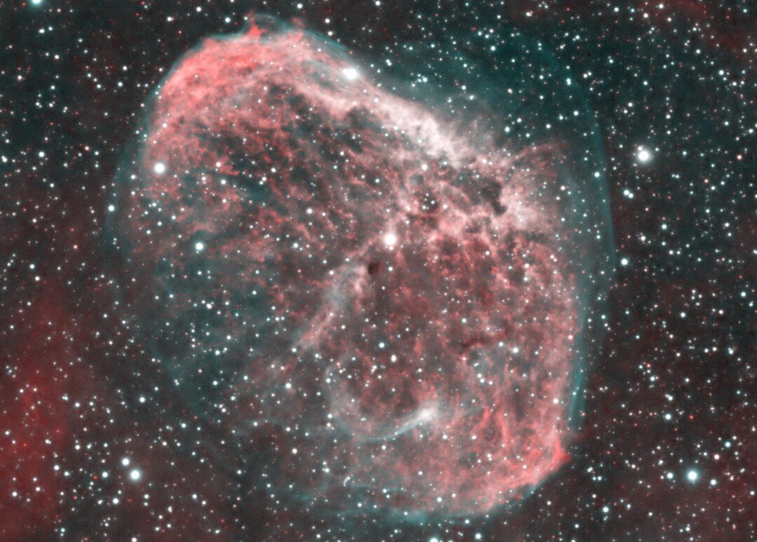 Another version of the Crescent Nebulae(NGC-6888) , more detail on this tone. #astrophotography #astrofotografia, #nightsky #nightskyphotography #ngc6888 #crescentnebula