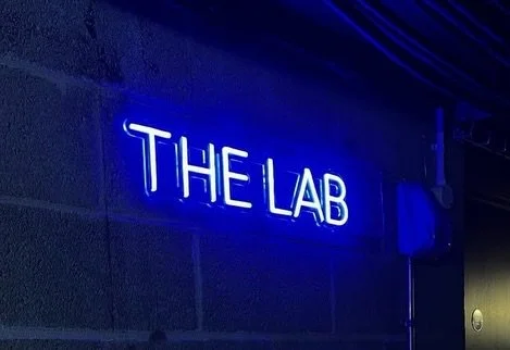 last month, we had our first ever workshop and sold-out public sharing of @echolocation.musical at @theatreroyalplymouth, and I couldn&rsquo;t be prouder of this small-but-mighty team! 🫡

it&rsquo;s a tiny musical set in the dark, but massive gratit