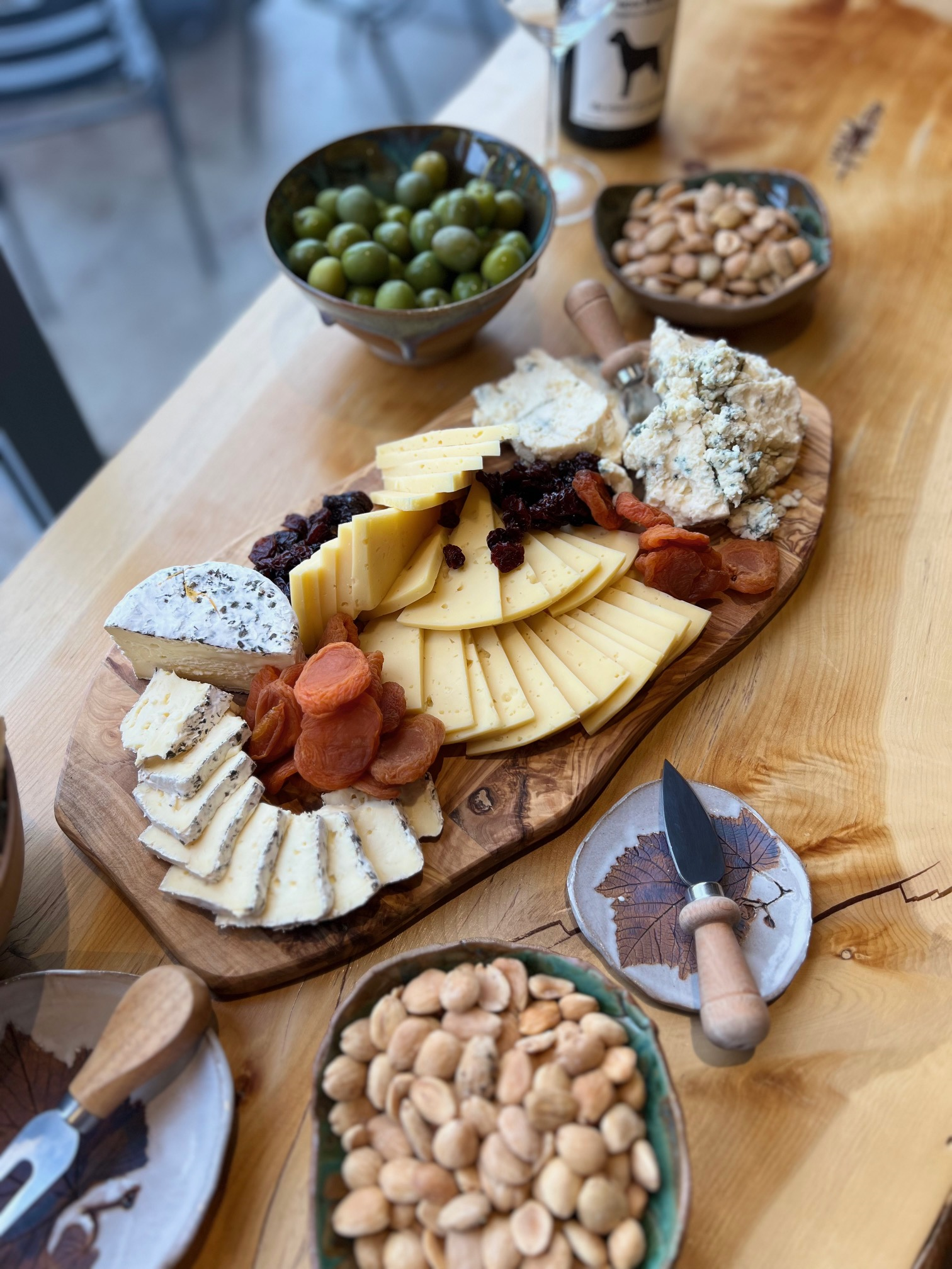Cheese plater - Catering.png