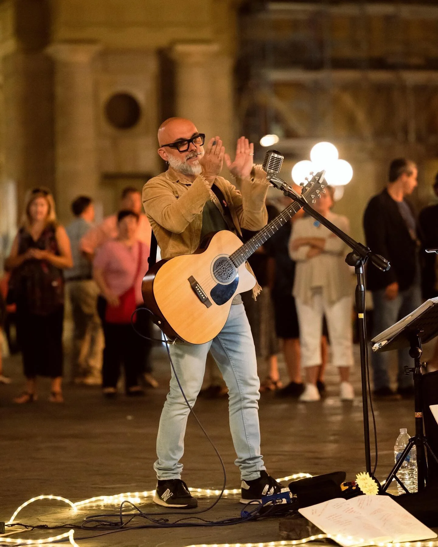 The art comes alive at night ๐ถ ๐ธ ๐ป 
.
.
.
.
.
.
.
.
.
.
.
.
.
.
.
.
#music #florence #italy #travel #travelmore #italianlife #canon #canonphotography #photography #travelphotography #canonr6 #vacation #photo