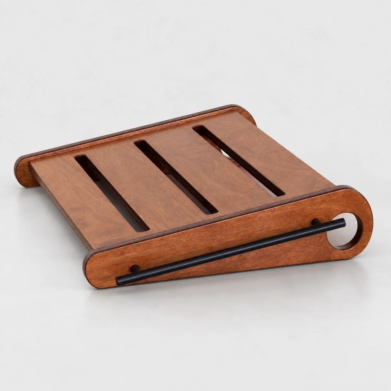 Gear Hive Cognac handmade wood guitar pedalboard — Baltic birch studio quality