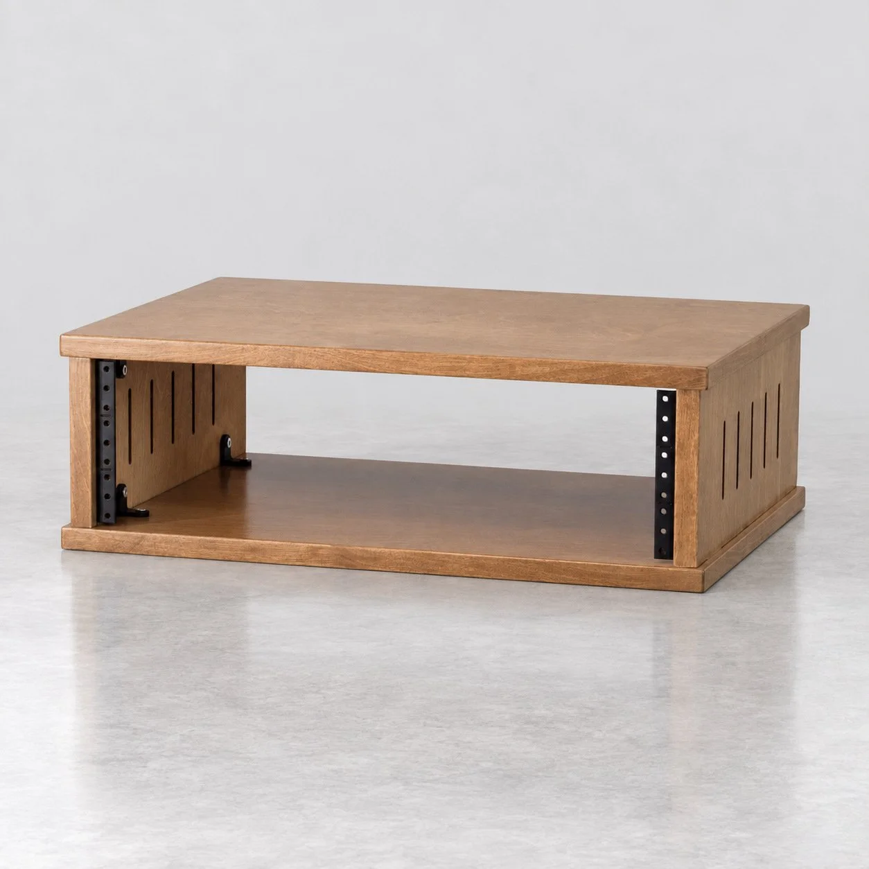 Single straight Western Oak 3U wood studio rack with side vents — Gear Hive Traditional Racks