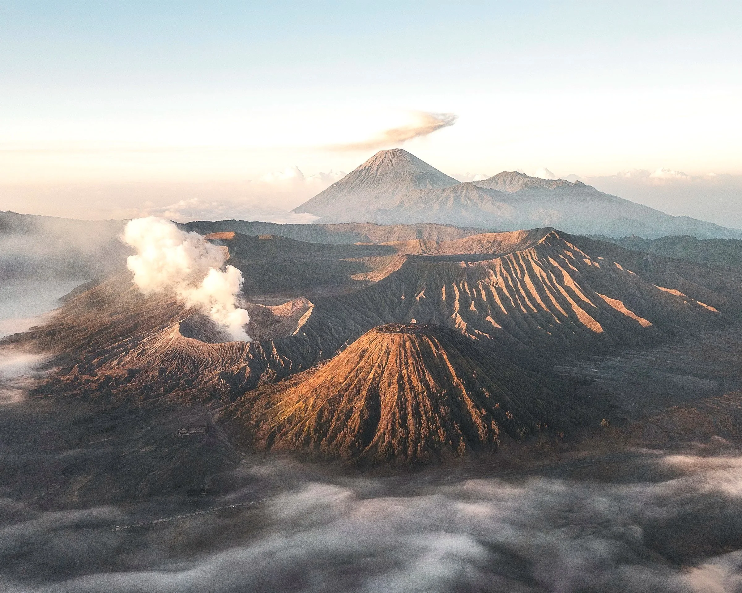 Bromo-Drone-5x4_clean_low-res.jpg