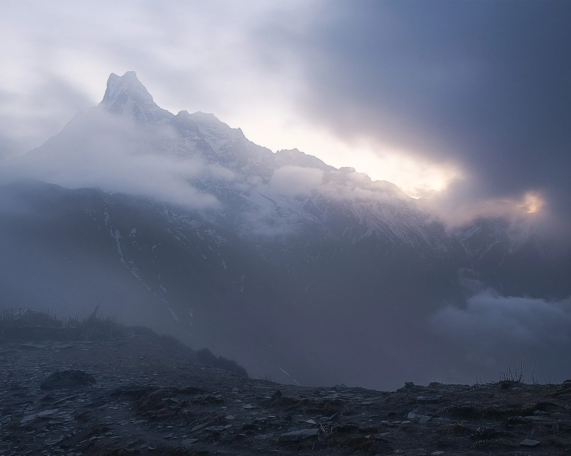 mardi-himal-hazybluehour_5x4.jpg