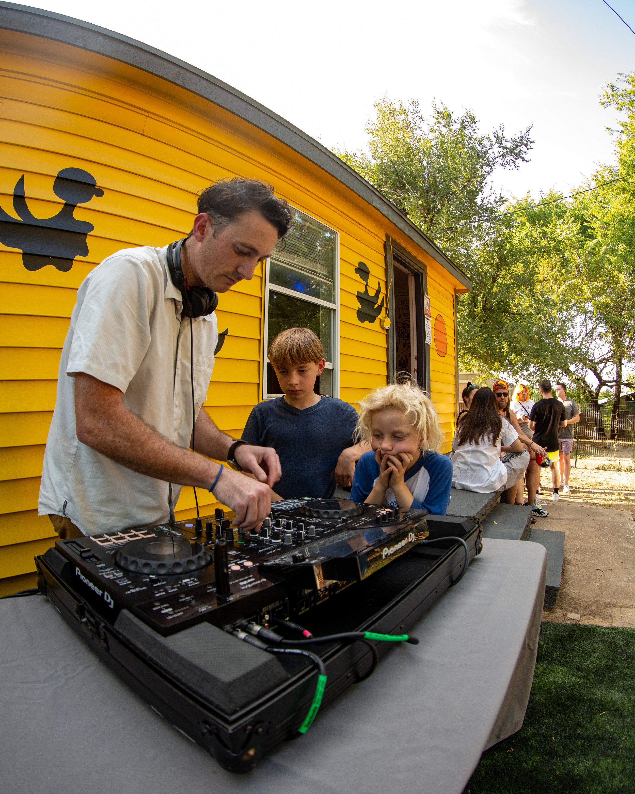 Tulsa Creative Engine’s monthly gathering Frequency.  August 26, 2022.  Photo courtesy of Jay Esparza  