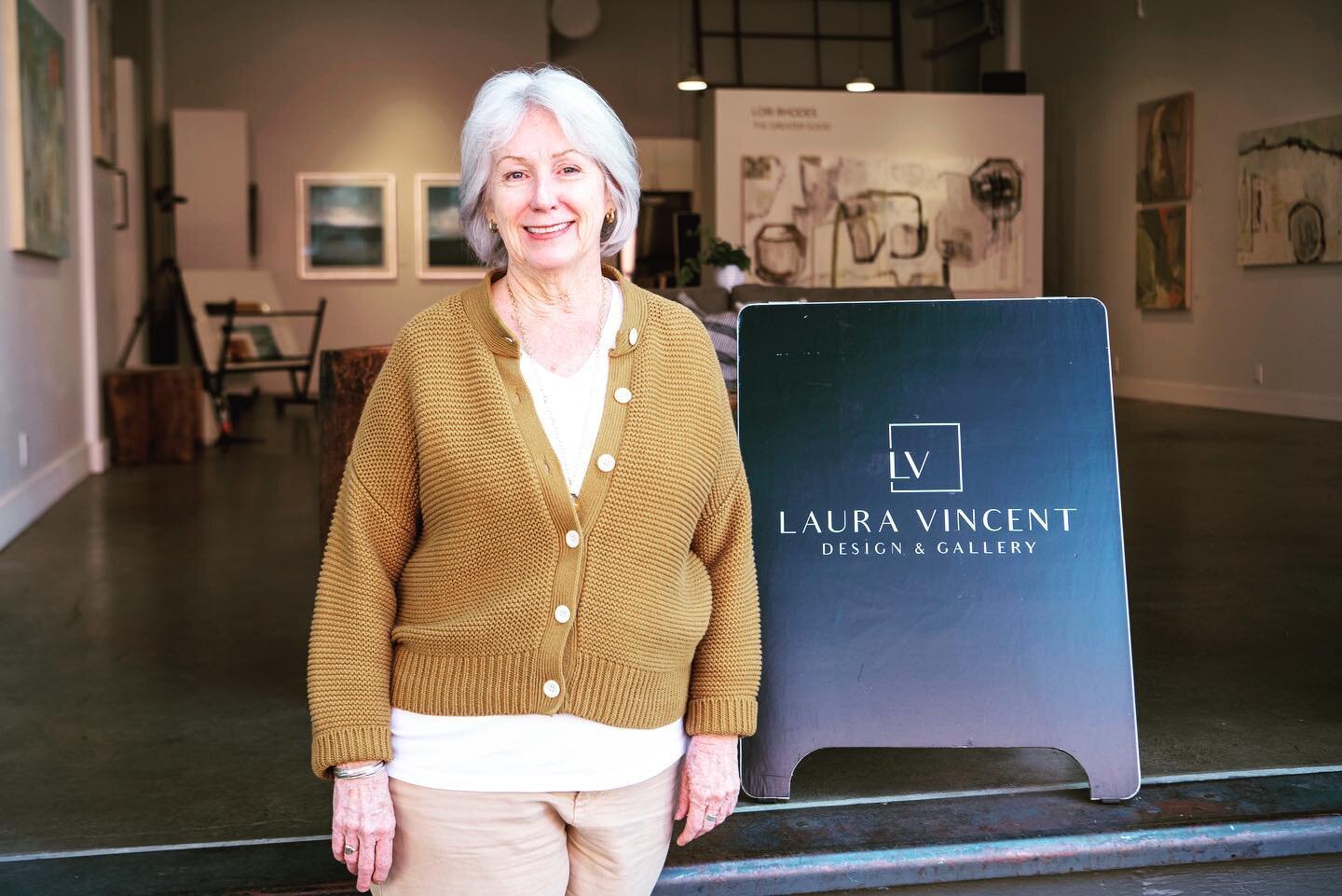 The month has flown by and there are four more days to see this exhibition at Laura Vincent&rsquo;s beautiful gallery in Portland.  Why is it that the days go by quicker when an artist is in an exhibition?