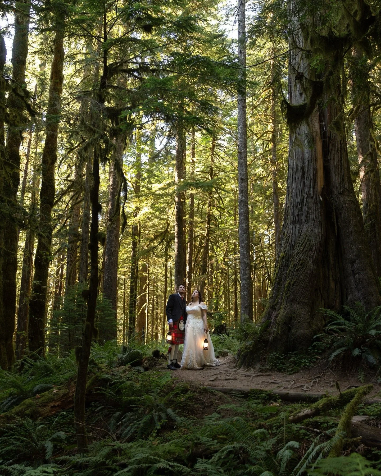 An absolutely amazing day for A &amp; S in the forests of Mt. Hood, Oregon this summer 🌲✨

There's something about choosing to have a little adventure with your boo that truly shows just how happy &amp; free you're with each other.

That's what thei