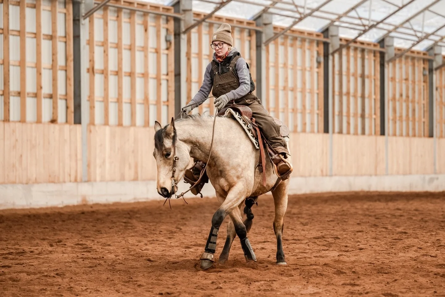 Two of my favourite things: shooting cool horses and soaking up new knowledge. Last weekend&rsquo;s clinic with Austin Seelhof at TSPH was a great one ⭐️