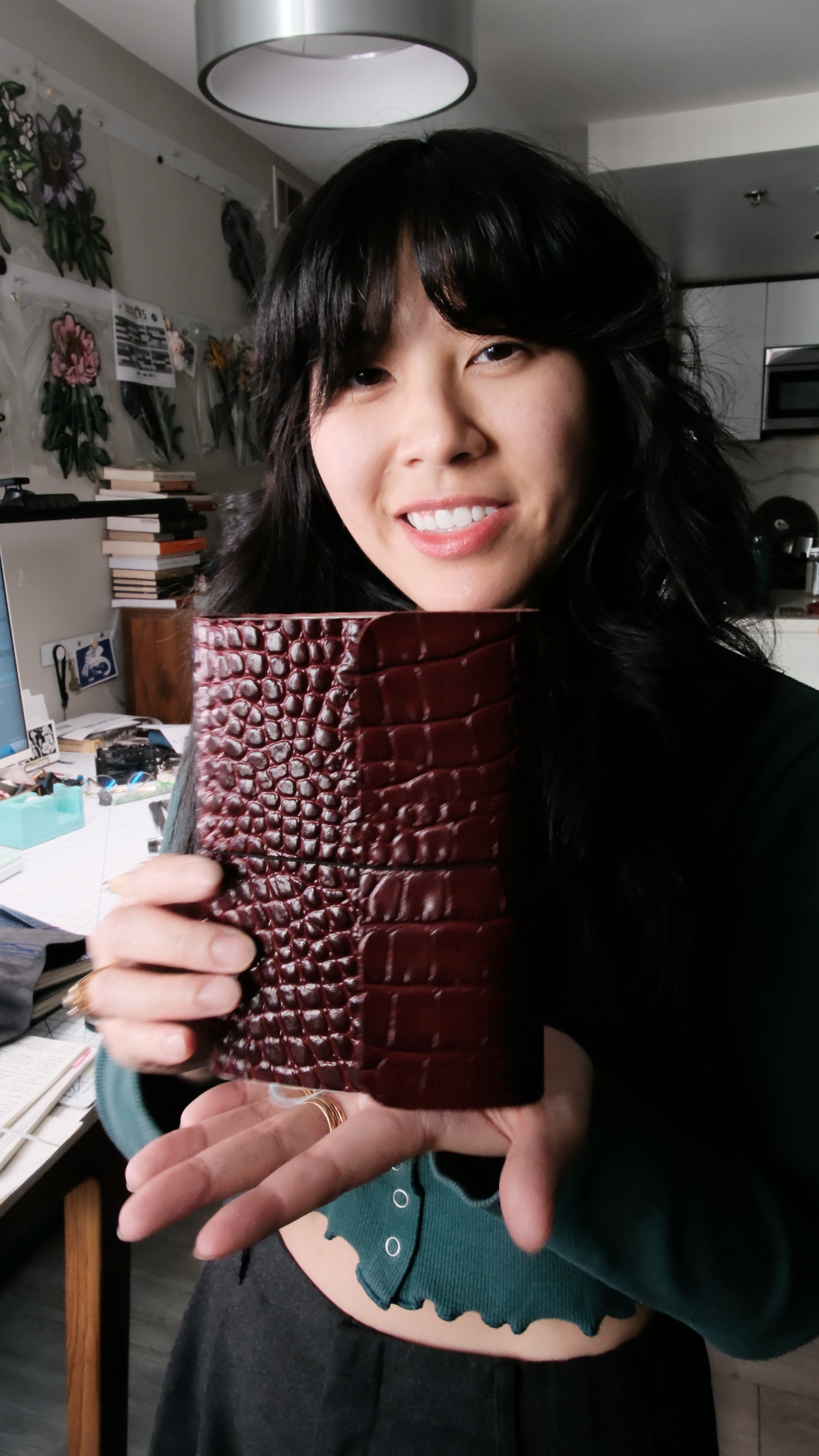 downloadable a6 leather journal cover template.png