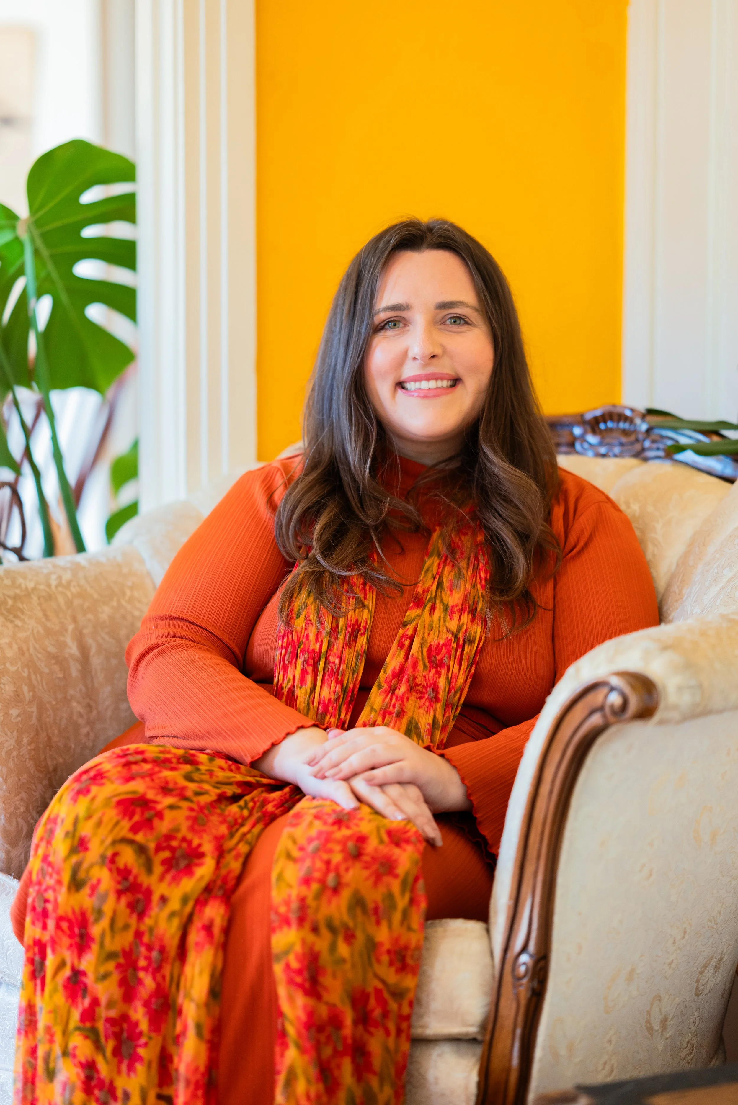 Queer Female Therapist for Couples and Families 