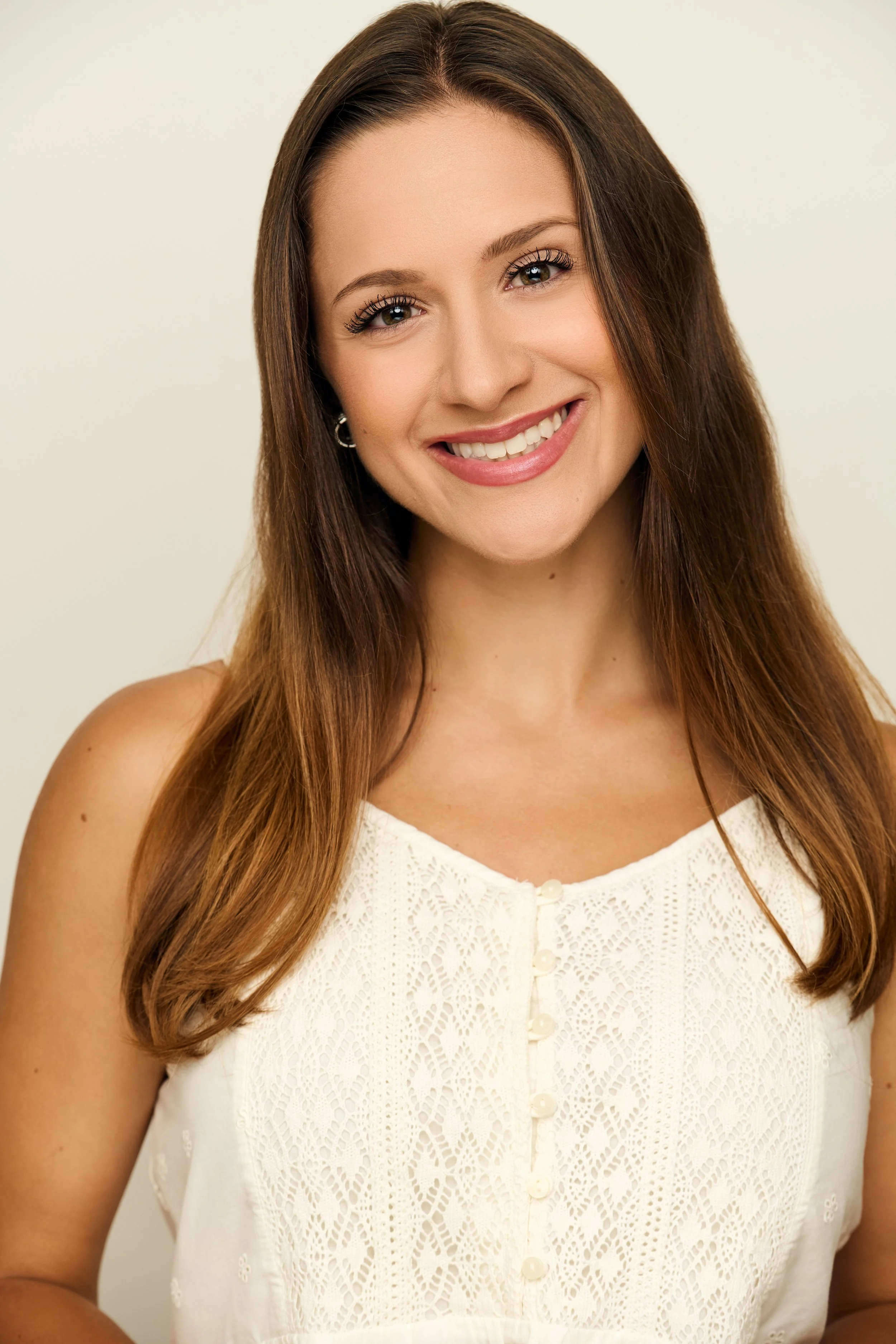  Liana Nicole Monaco 
“Lorraine/Ensemble”