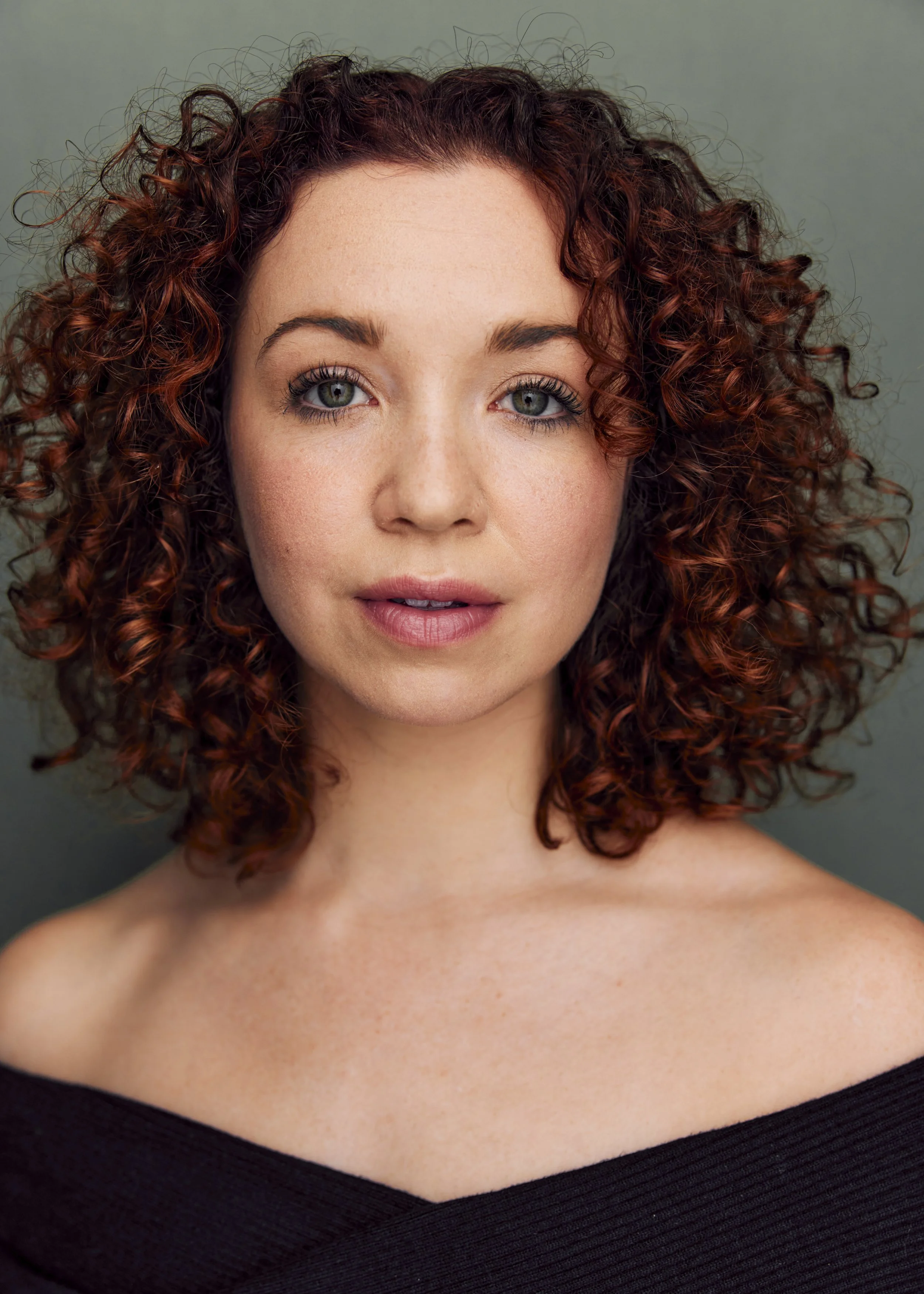  Gabi Stapula 
“Peggy Sawyer”