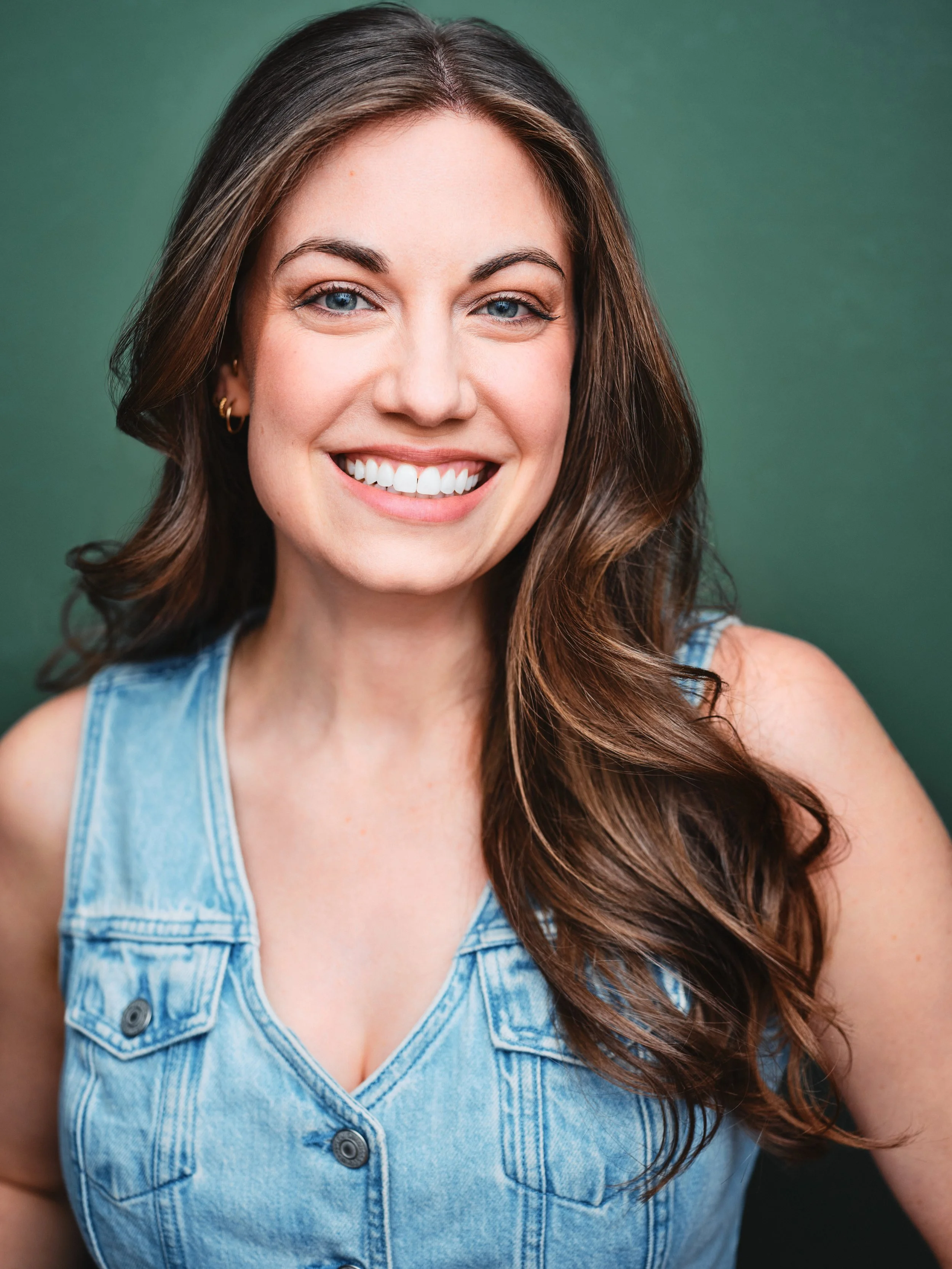 Michelle Lemon 
“Ann Reilly”