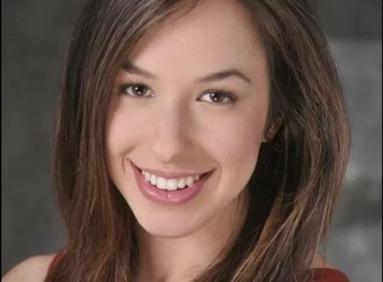  Darcy Boynton 
Cast