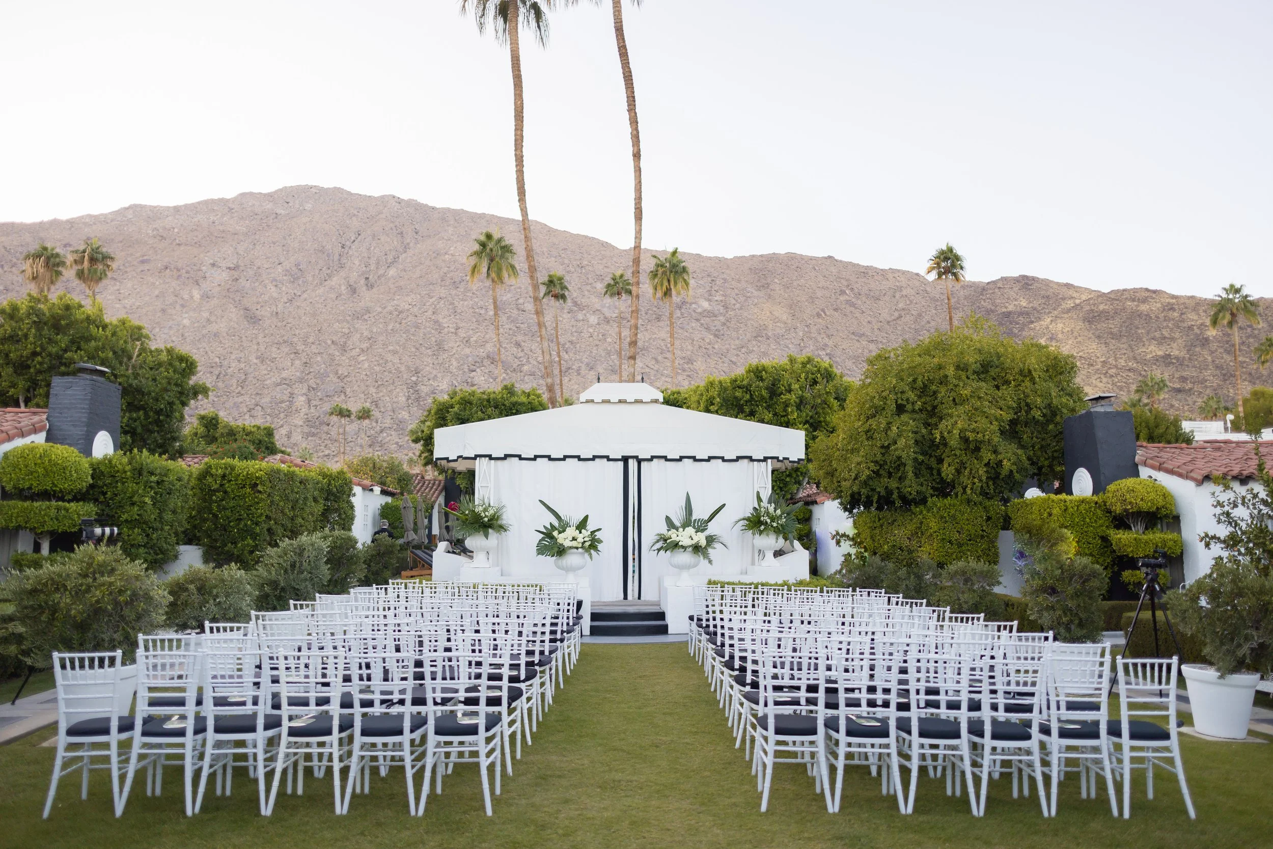 from santorini to socal: the ultimate wedding destinations