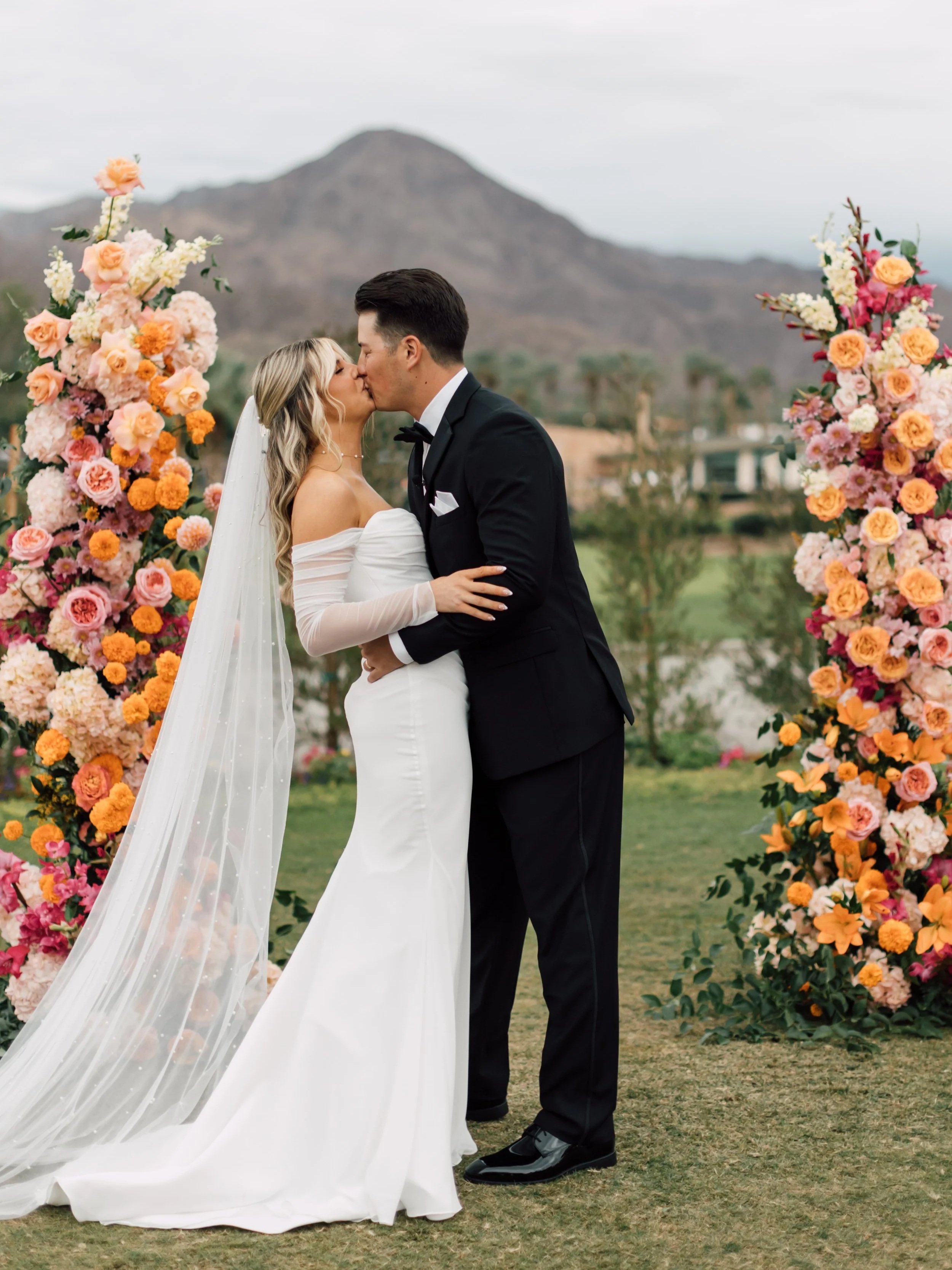 Palm-Springs-wedding-photos-Alexes-Lauren-Photography-29184.jpg