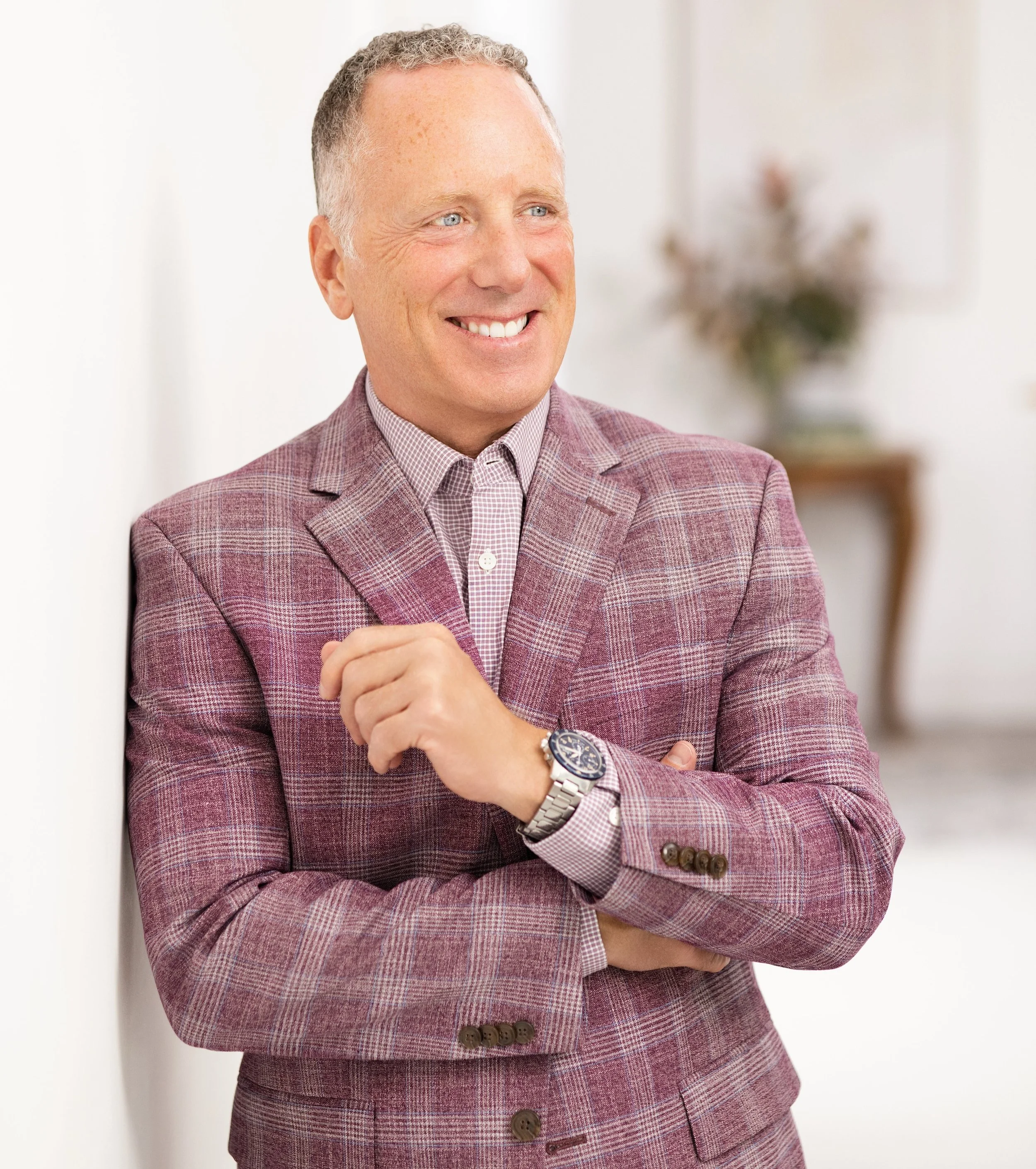 John had fifteen minutes to get a couple of shots to update LinkedIn. You can easily book your session online. #minneapolisphotographer #professionalheadshots #twincitiesphotographer
