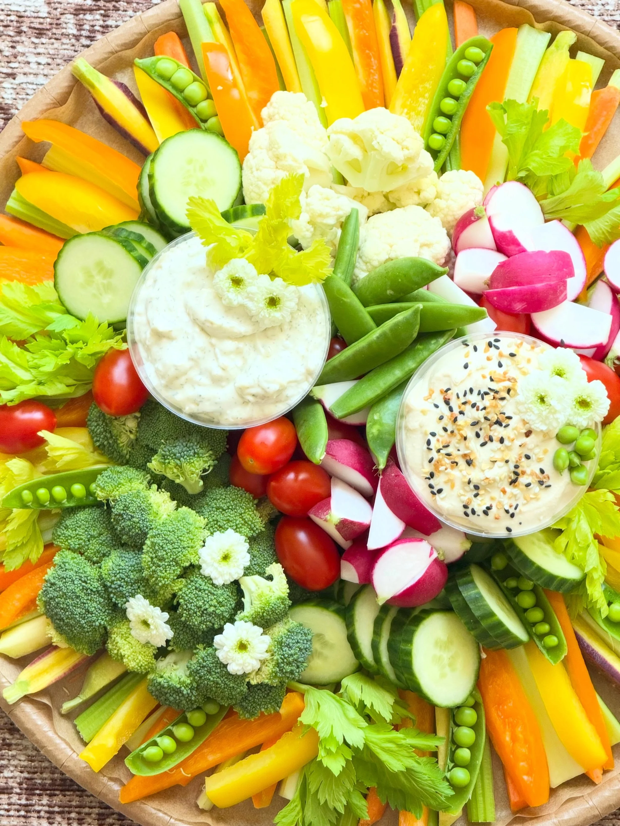 sunshine served with veggies ☀️ 🥕 🫛🥒