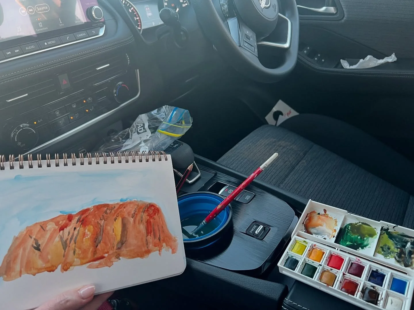 The sunset version up closer than where I was last night. Travelling watercolours a gift from @janelle.adams! X