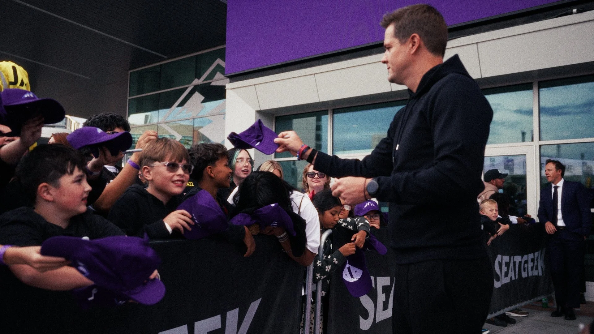 Timeline 1_01_00_23_12.jpg