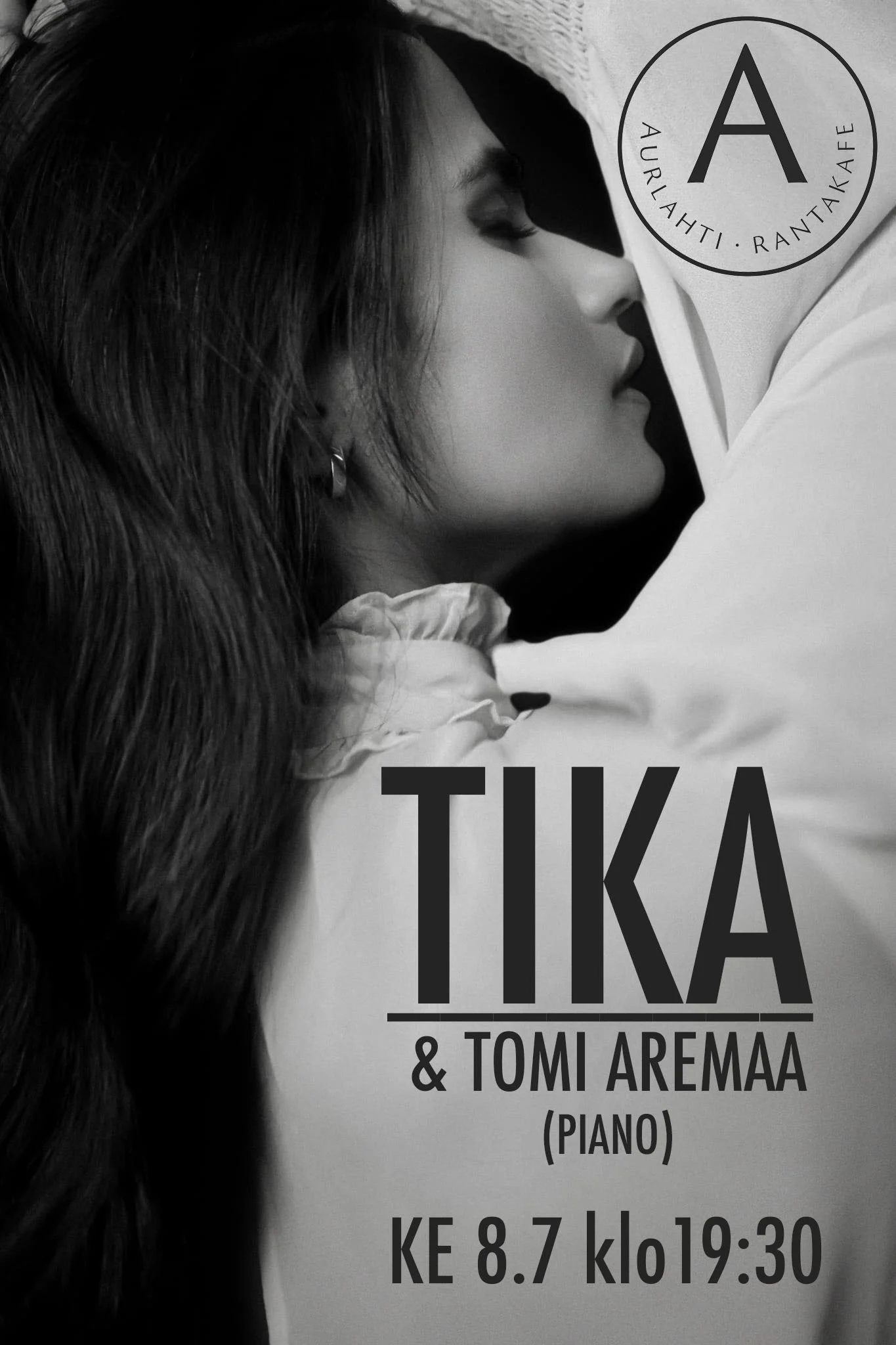 TIKA & Tomi Aremaa (piano)