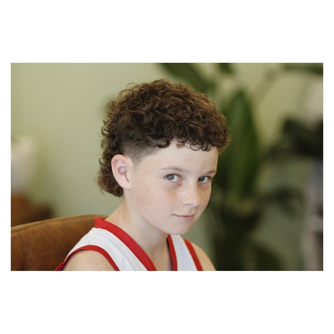 Party in the front, party in the back. No business. 😂 Bringing back the 80s, one mullet at a time! 🕺🏻
💇🏽&zwj;♂️ - @_garrethmatthews 

- Little Bear Barbershop
#80s #Mullet #Mullay #menshair #menshaircut #mensfashion #melbourne #fashionweek #curl