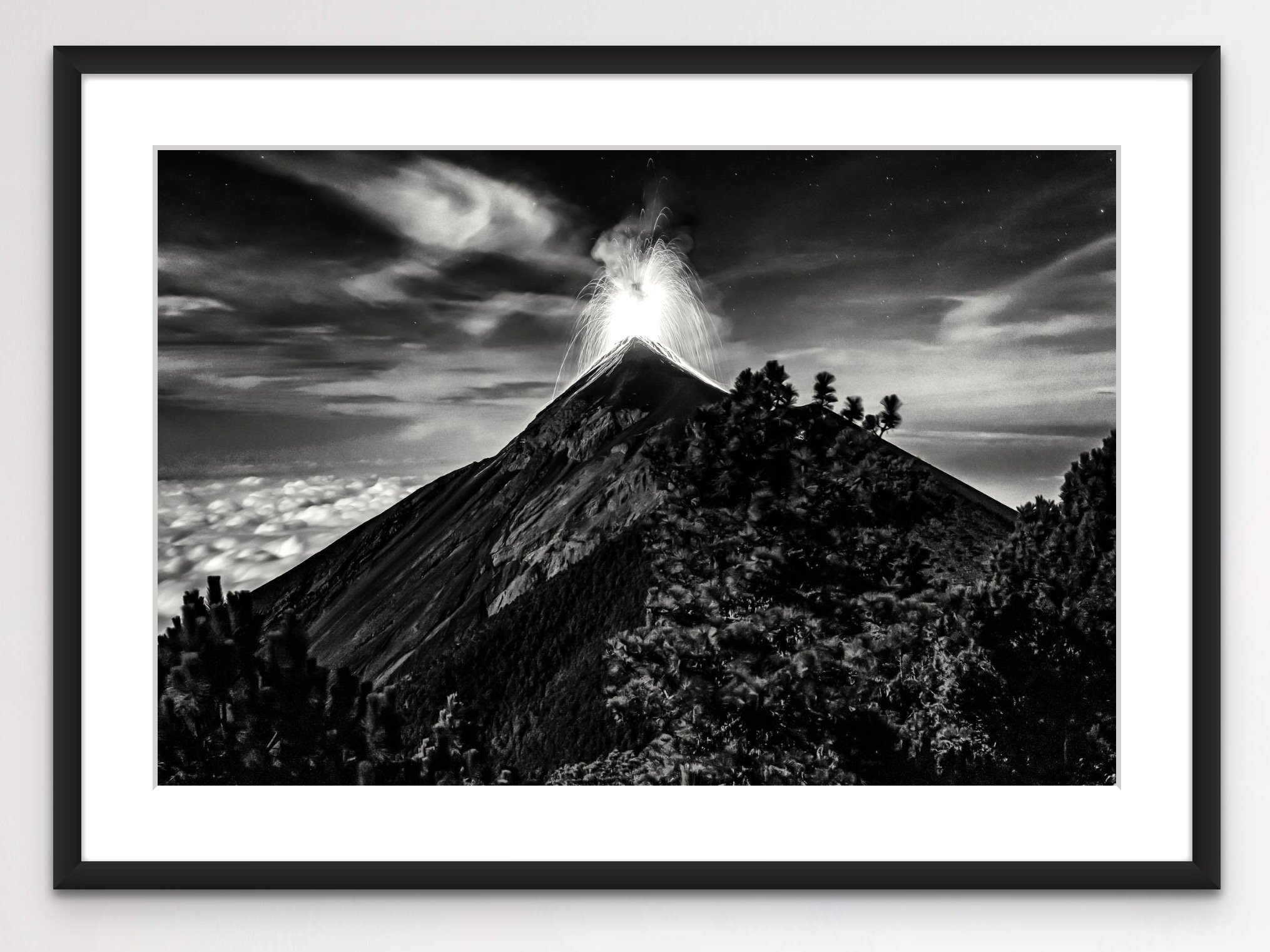 evening_eruption_volc_n_fuego-3.jpeg