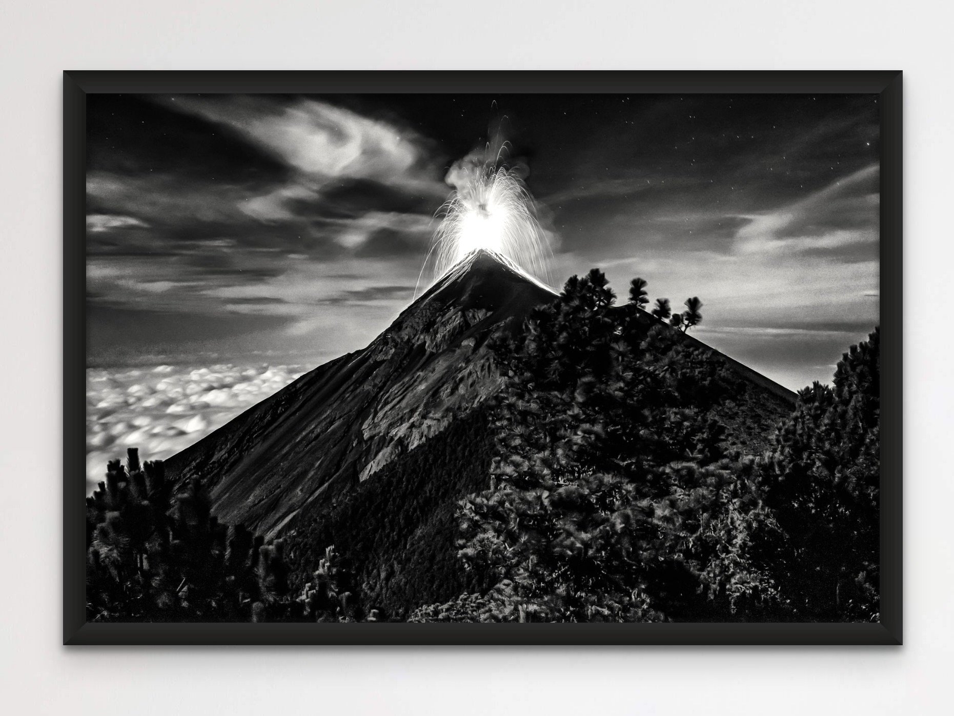 evening_eruption_volc_n_fuego-2.jpeg