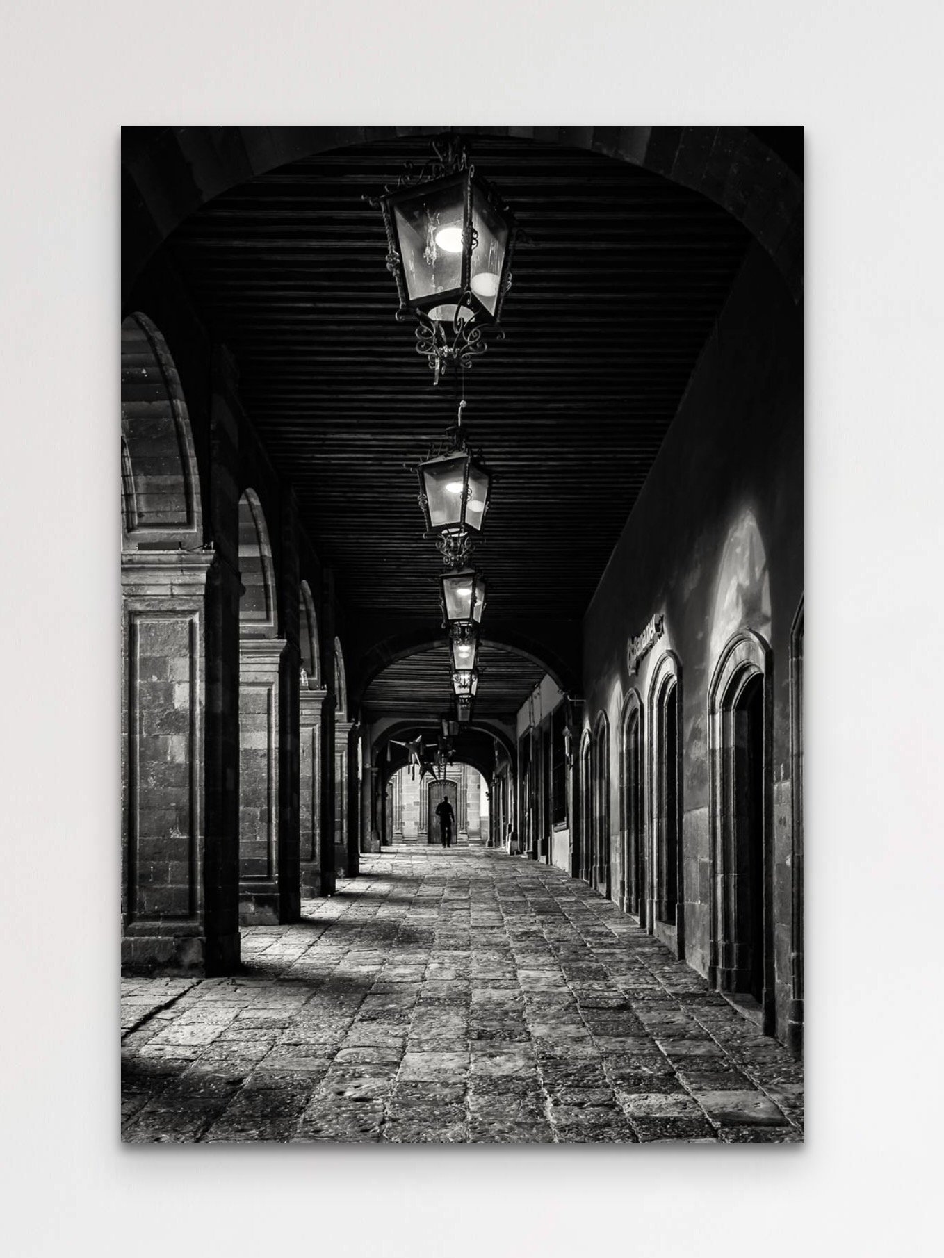 colonnade_stroll.jpeg