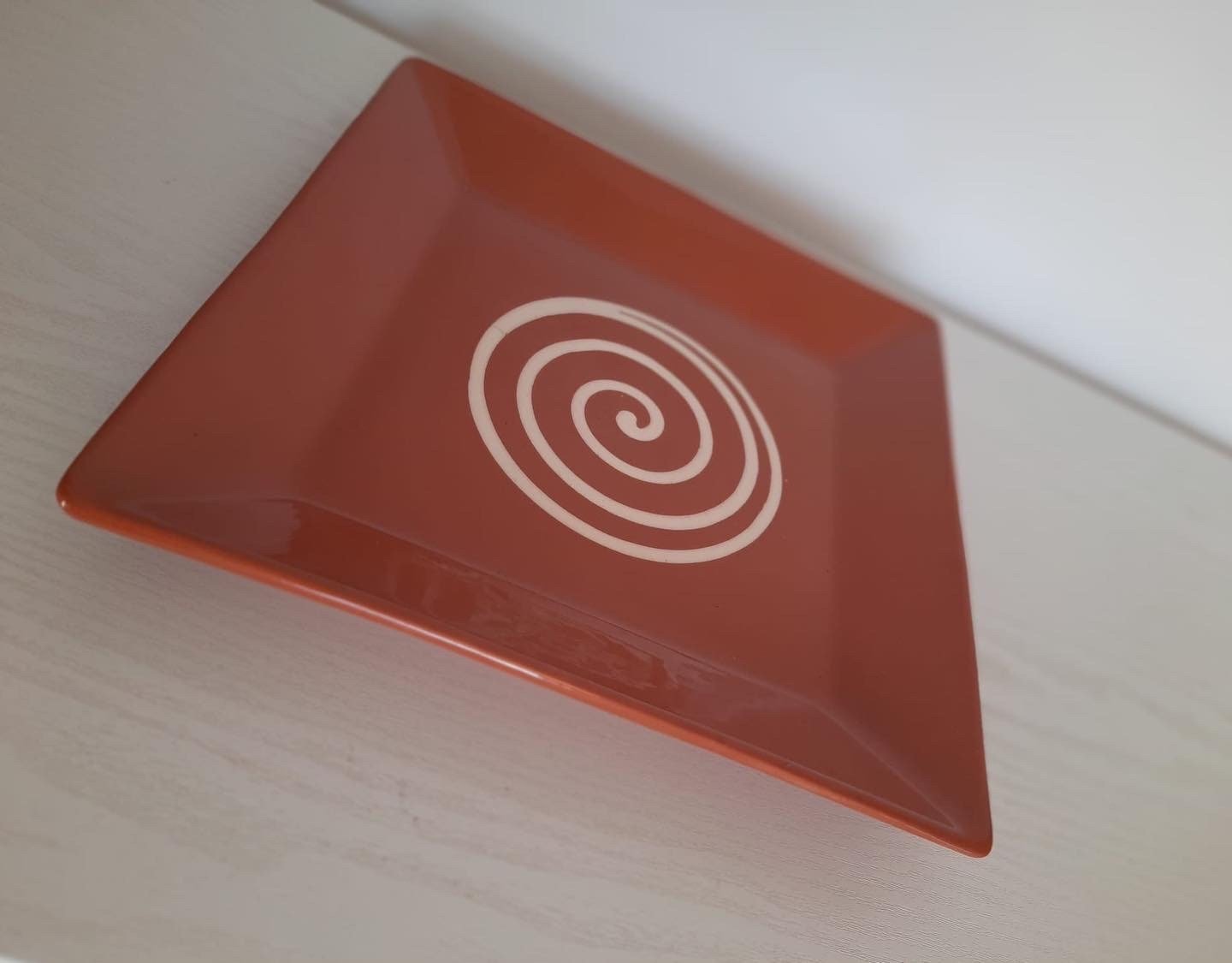 https://i.etsystatic.com/34533733/r/il/d63556/3779476200/il_fullxfull.3779476200_dzqc.jpg