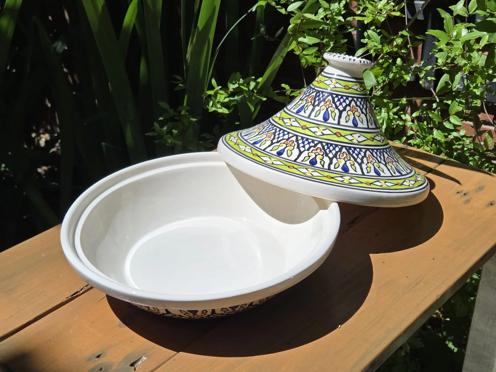 Handpainted Tunisian tagine ideal as wedding gift, anniversary, birthday present or housewarming gift.