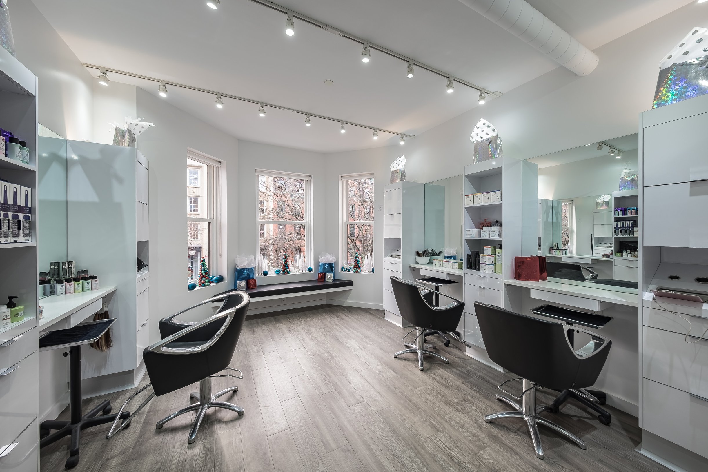 Newbury Street all-inclusive hair salon studio for rent