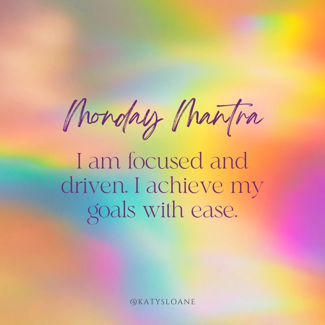 Happy Monday! Here&rsquo;s a powerful mantra to help you achieve everything on your to do list this week!! 🙌 

✨Read the mantra out loud 
✨Repeat throughout the day 

Words are powerful vibrations that create and shape our reality. You can use this 