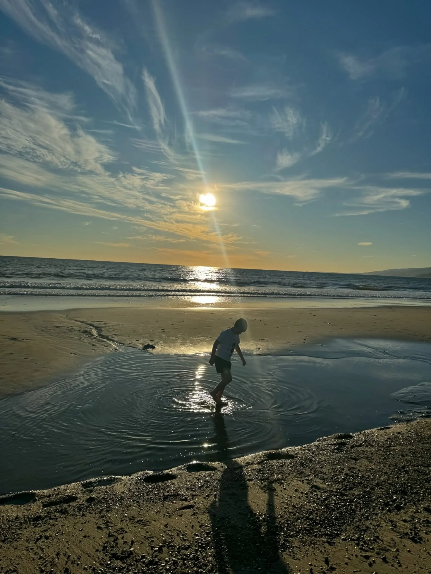 Throw back to Cali adventures&hellip;A little work and lots of play! From beach time to hikes in the mountains, we love this place ❤️🌴☀️ 

The first pic was taken just after I had recorded my 222 Celestial portal meditation and I was bombarded with 