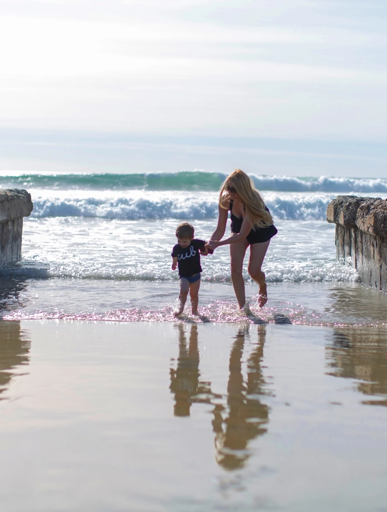 Happy US Mother&rsquo;s Day to all my fellow mamas! I feel so lucky that I get to celebrate twice with my American boy! 🥰❤️🇺🇸

I remember this day like it was yesterday. Lennon was having the best time chasing the waves on Coronado Beach, and I co