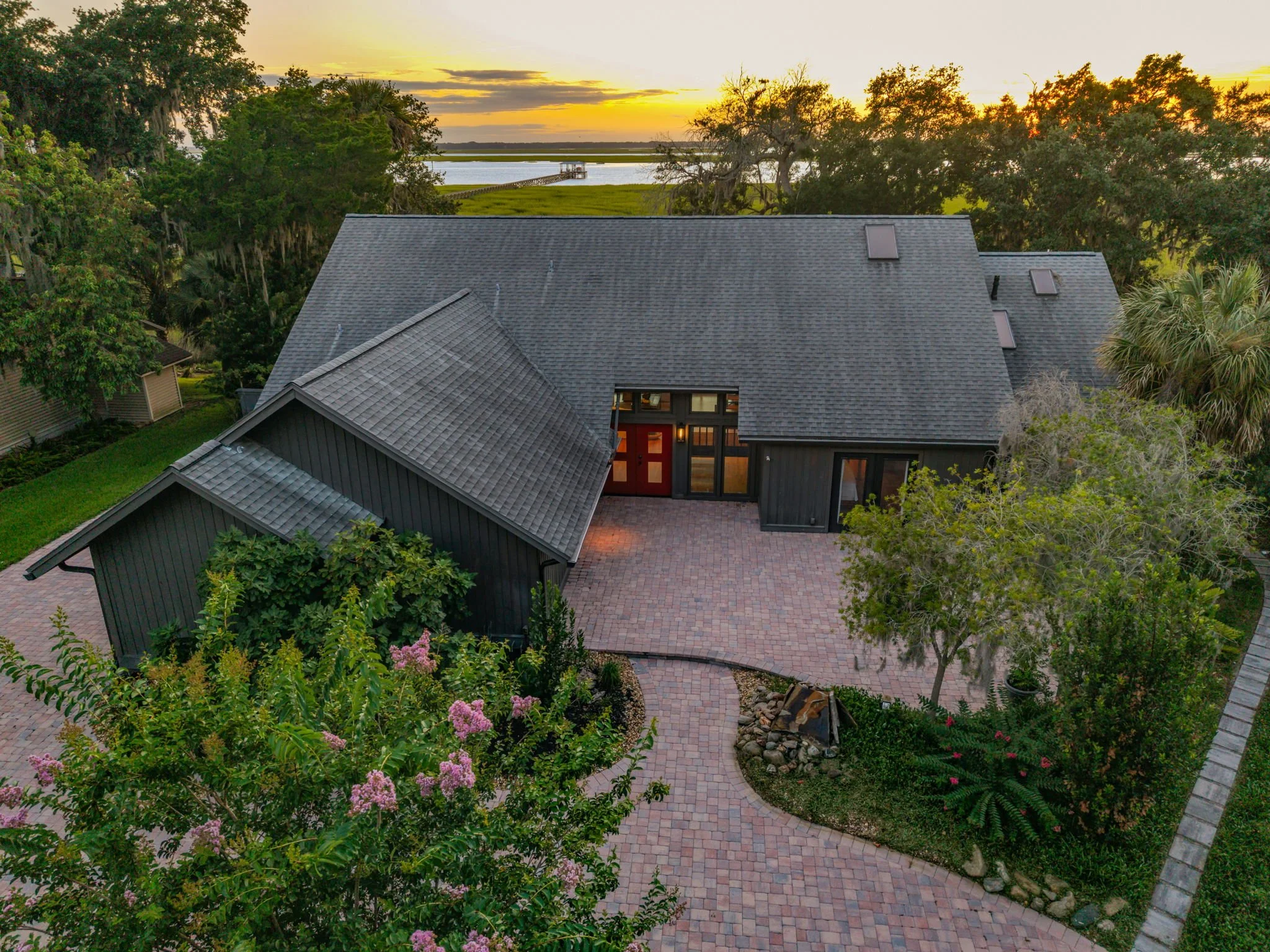130-web-or-mls-5425 Florence Point Dr (38 of 54).jpg