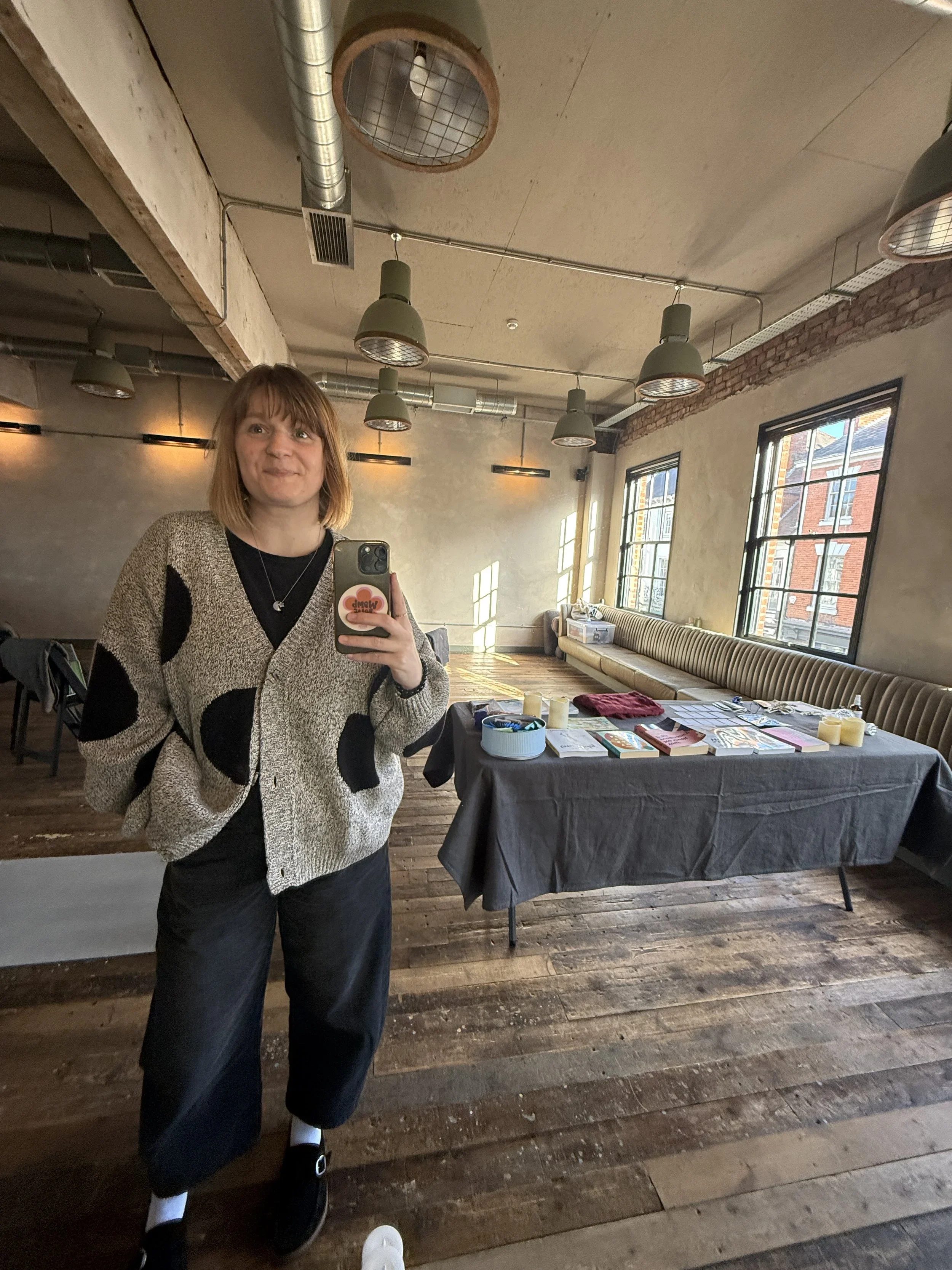Katie Jensen, experienced doula leading antenatal classes at Heist House Studios in Warwick