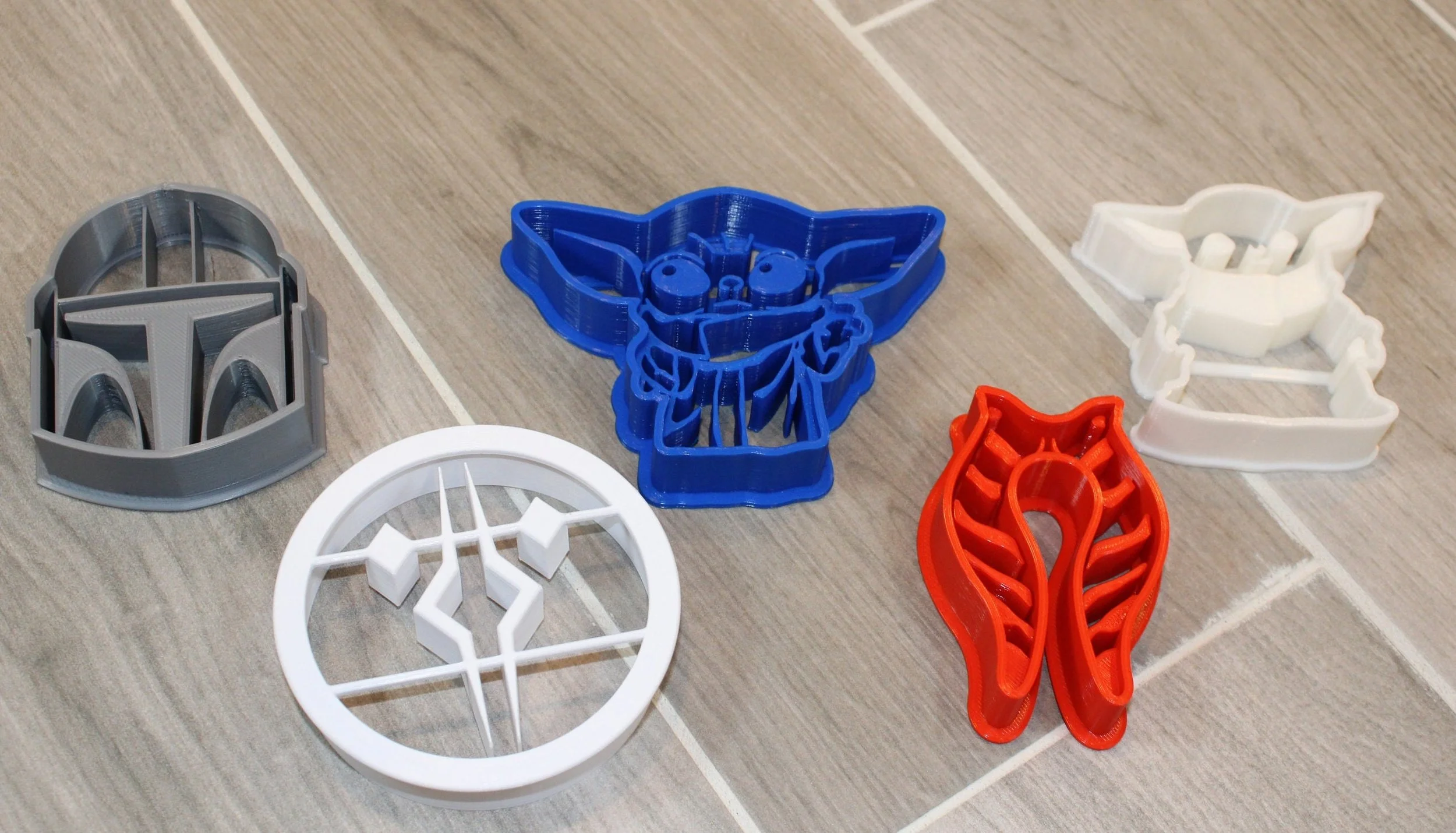 Baby Yoda "Grogu" Cookie Cutter - Star Wars The Mandalorian Theme (Red Plastic)