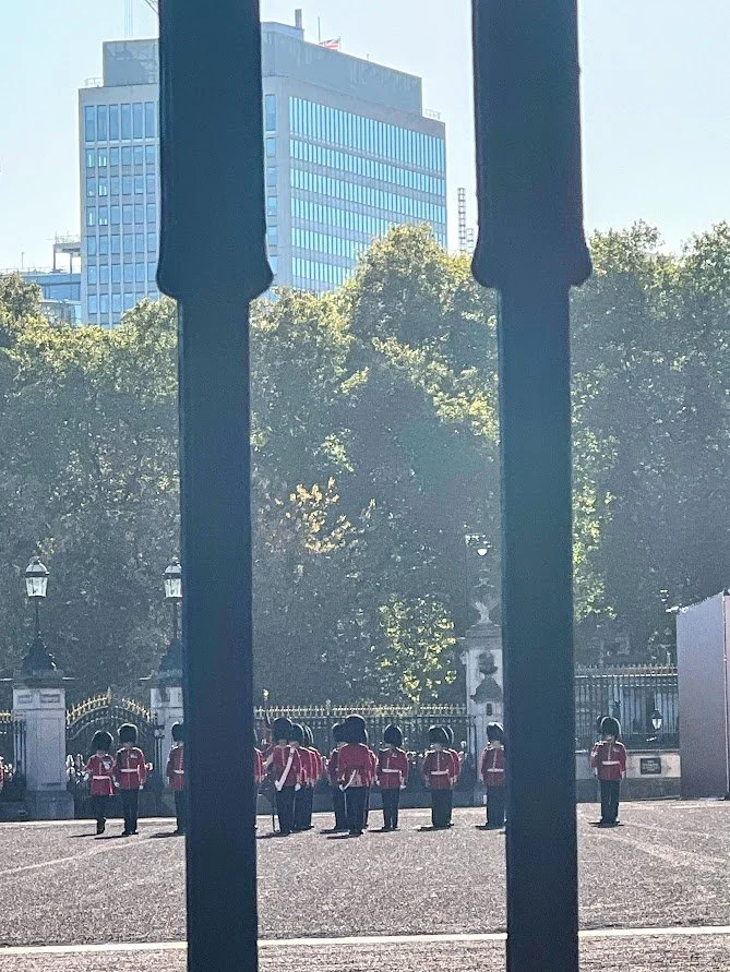 london changing of the guard schedule.jpg